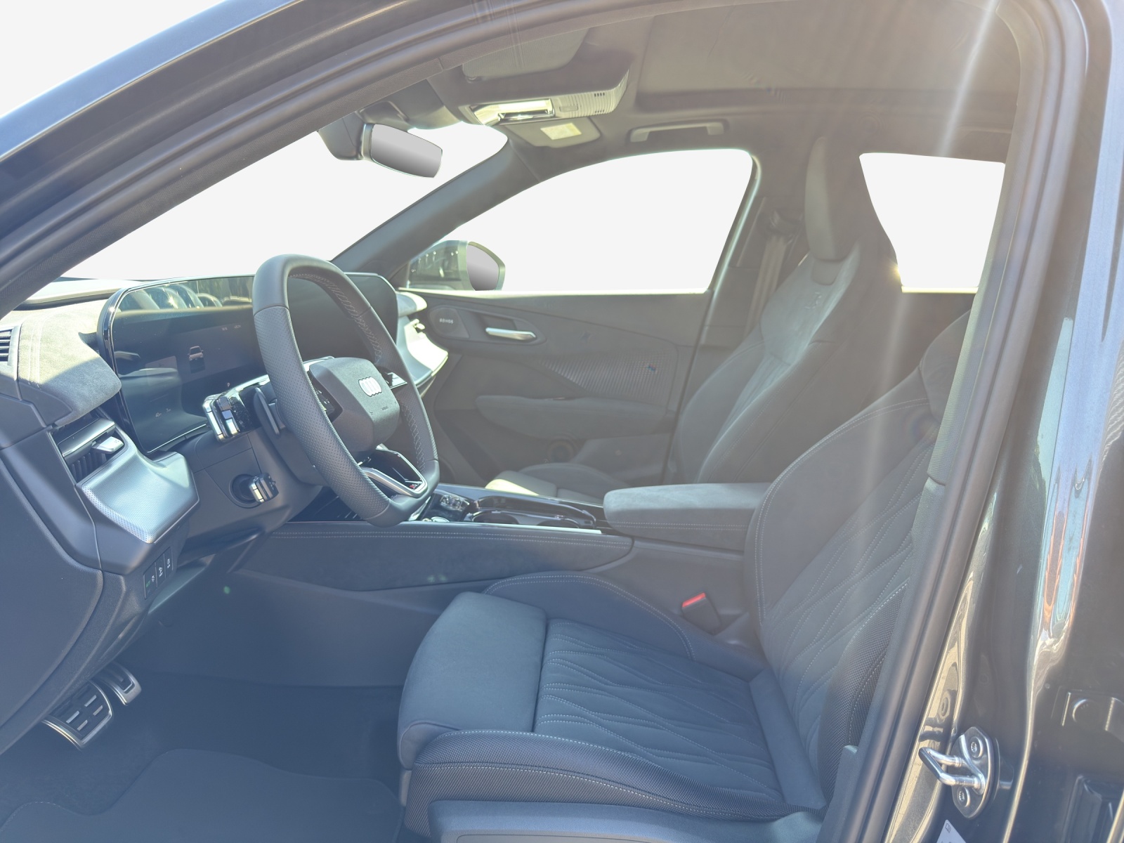 AUDI Q3 SUV e-hybrid 200 kW S tronig-image-7