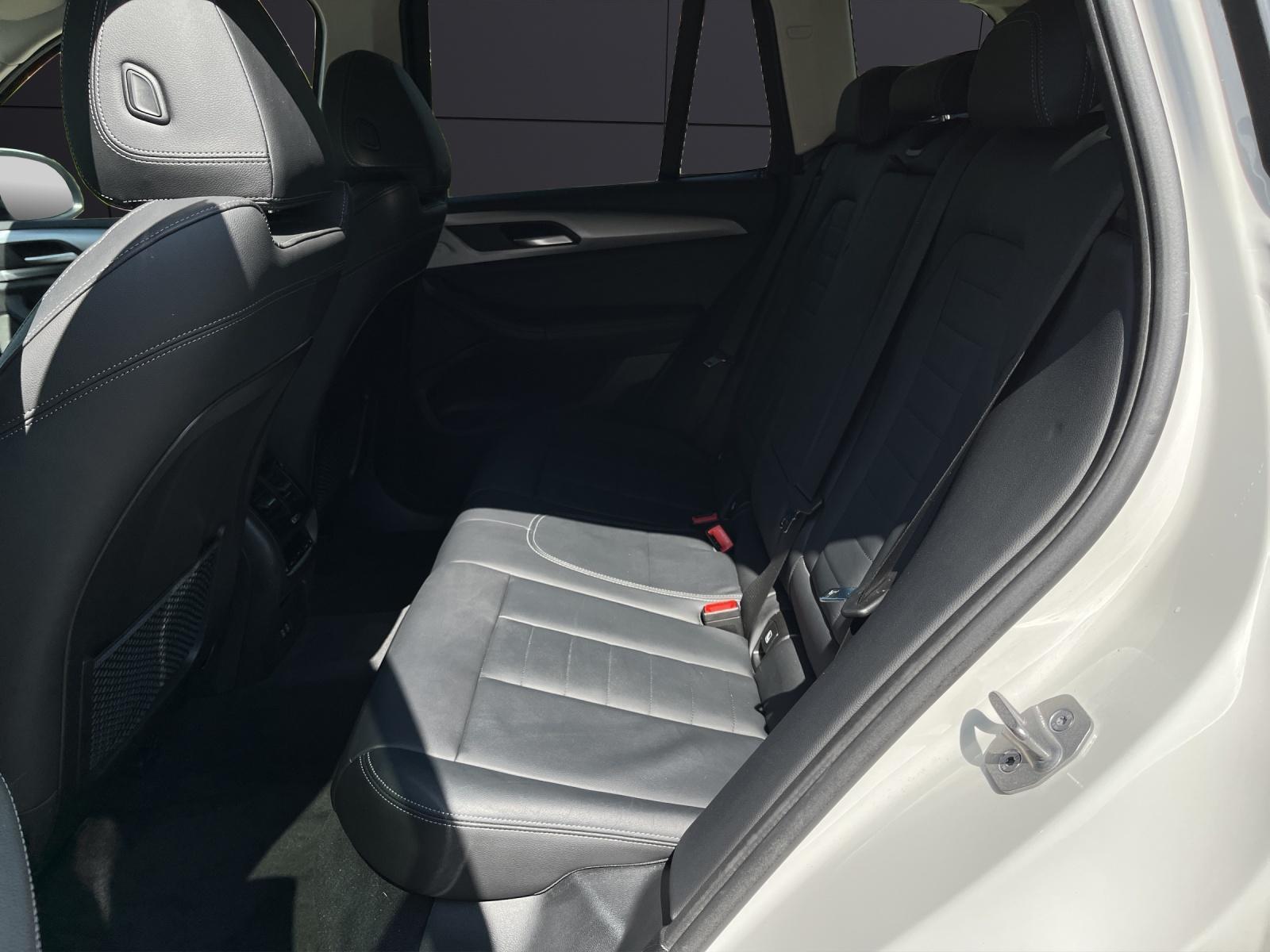 BMW X3 30e xDrive-image-12