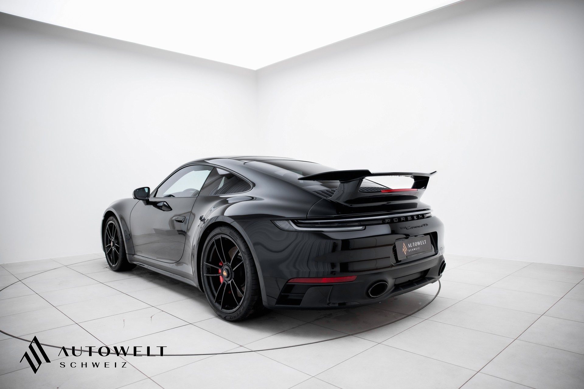 PORSCHE 911 Carrera GTS Aerokit-image-2