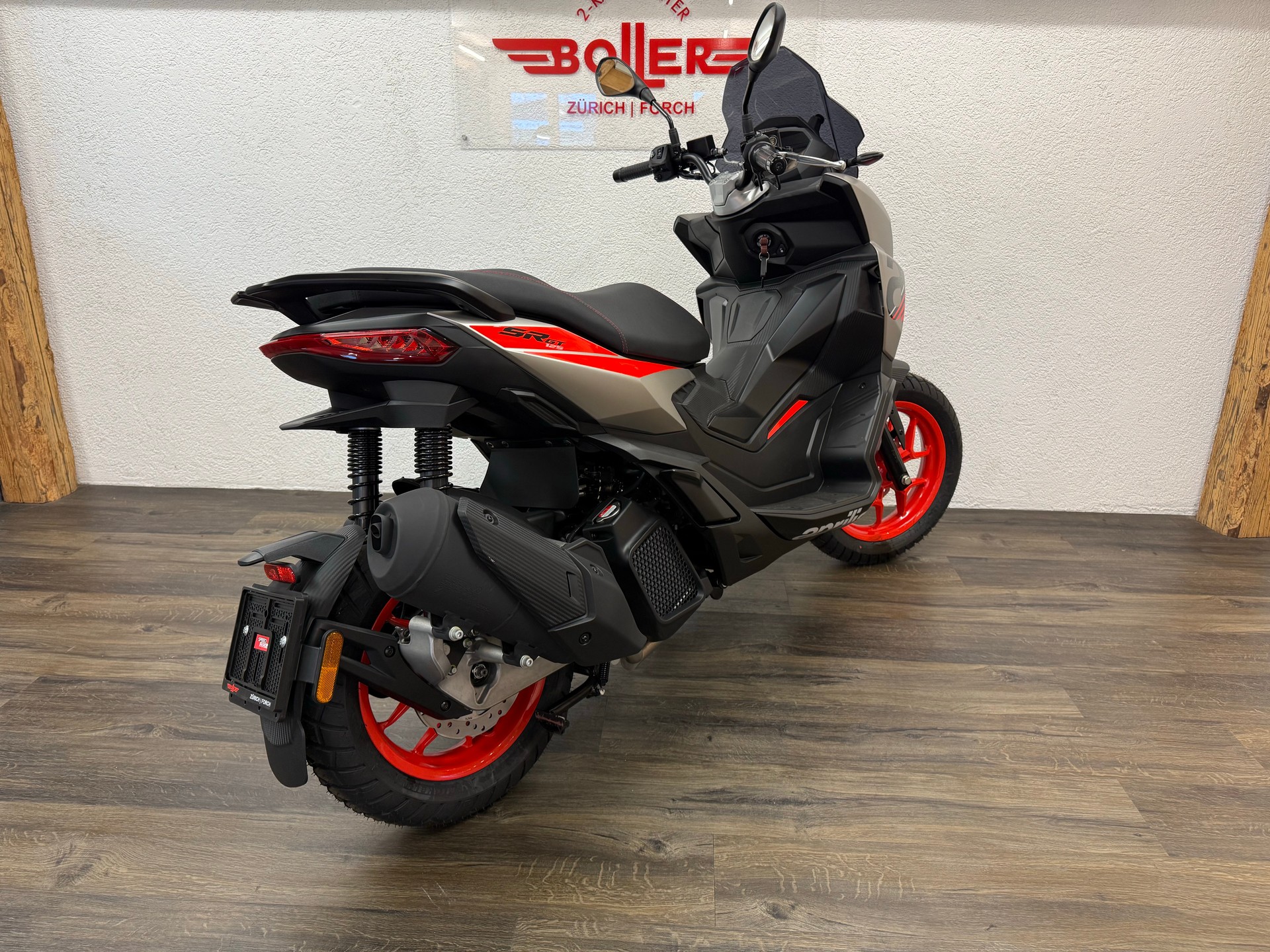 APRILIA SR 125 GT Sport ABS E5+-showroom-element-2