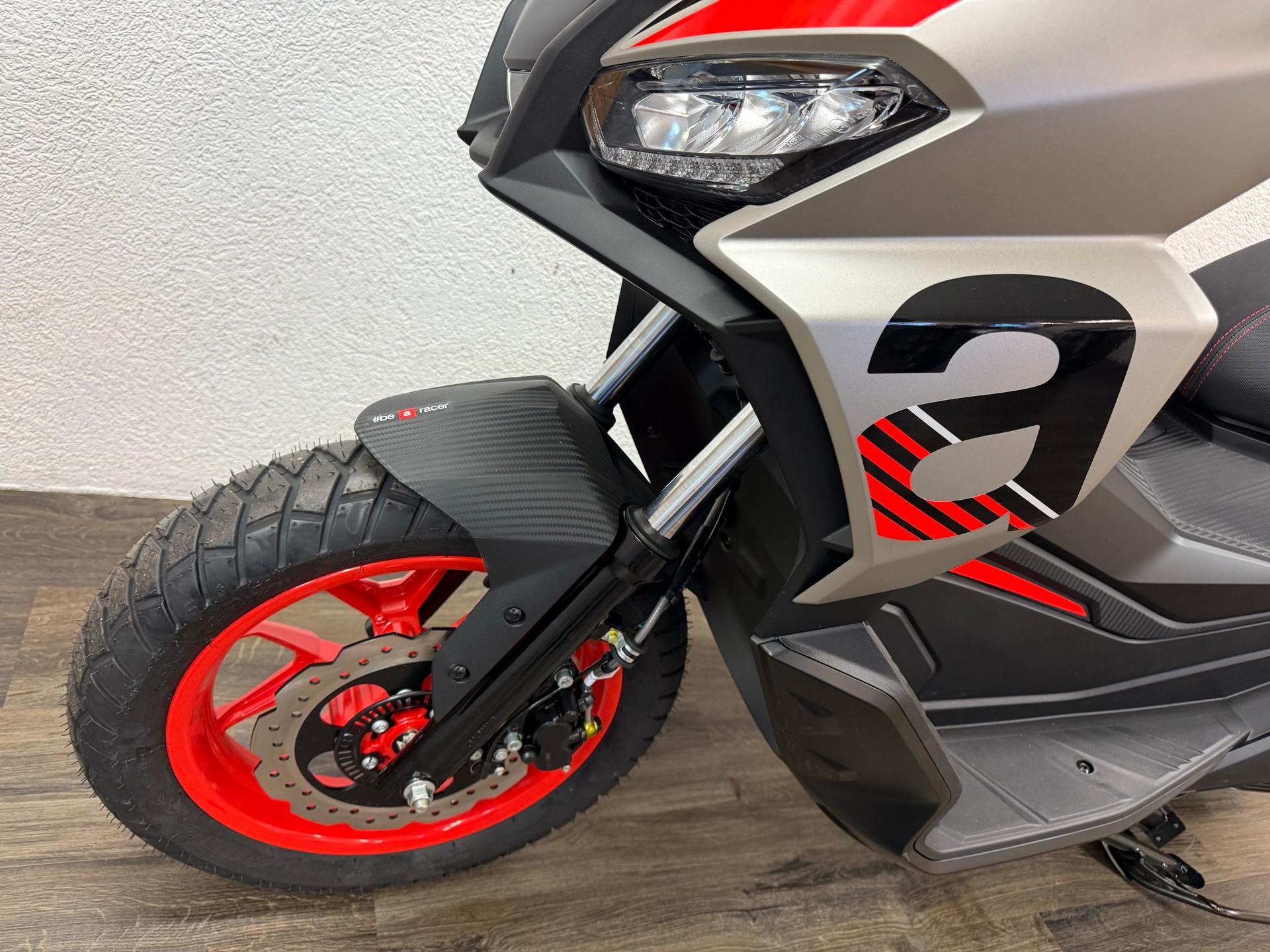 APRILIA SR 125 GT Sport ABS E5+-image-6