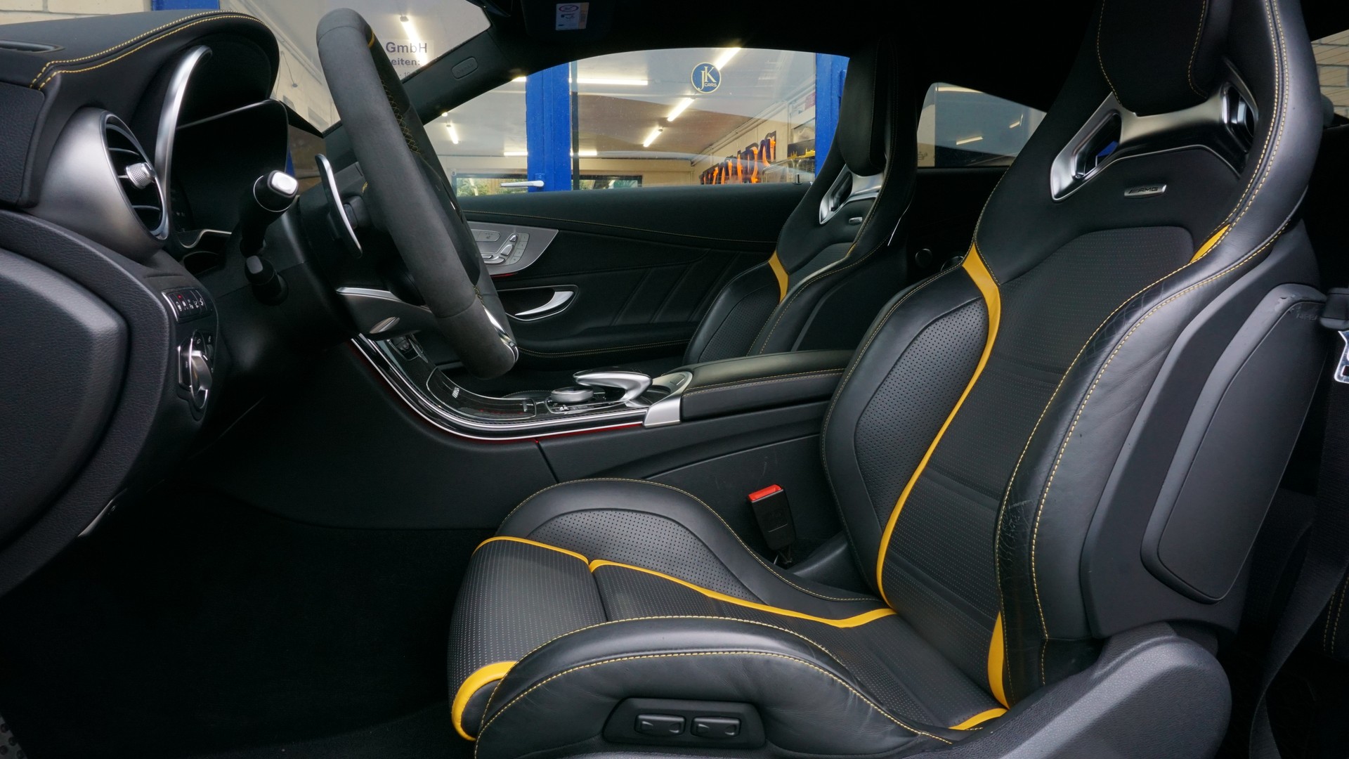 MERCEDES-BENZ C 63 S AMG 9G-tronic-image-13