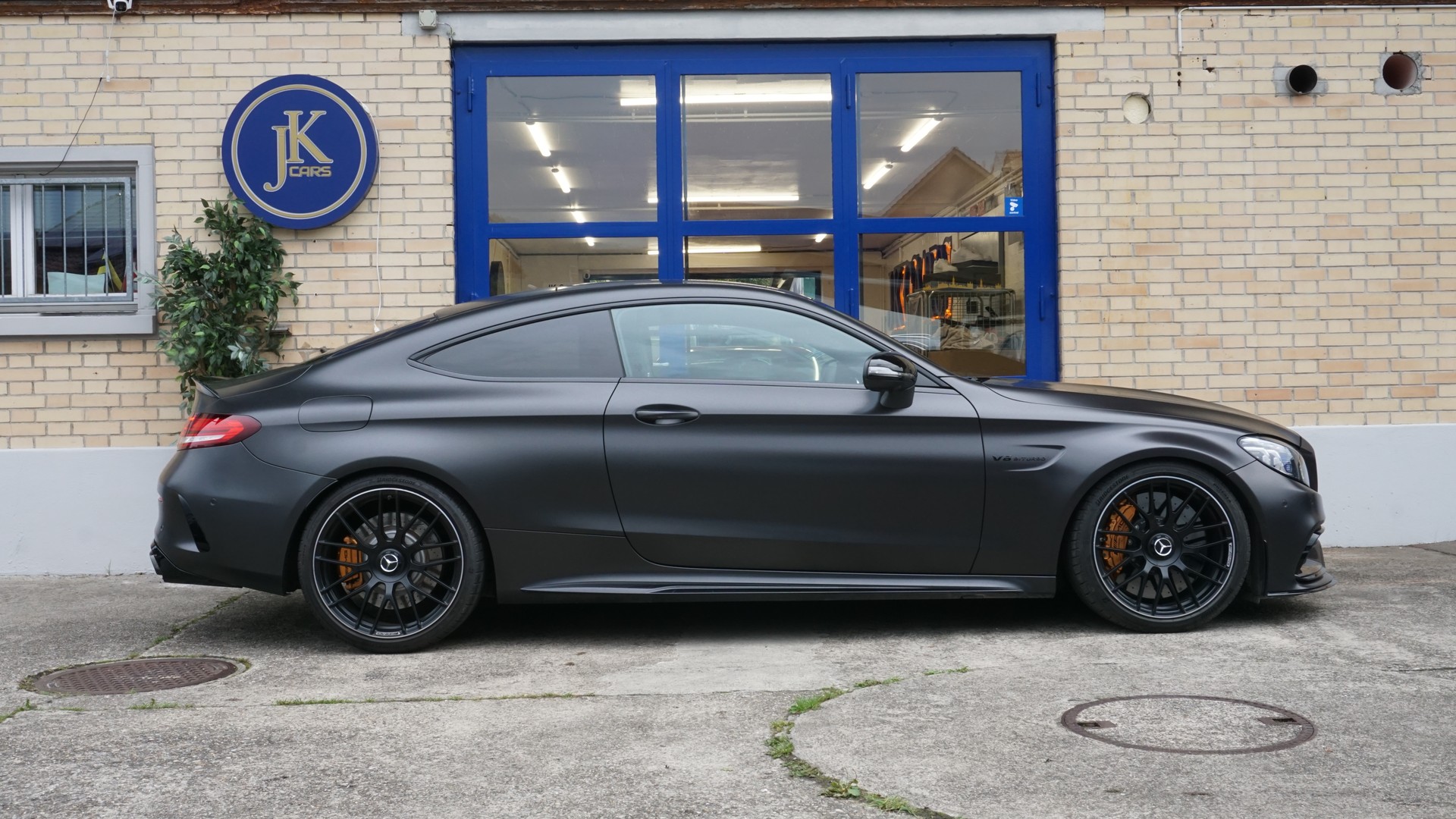 MERCEDES-BENZ C 63 S AMG 9G-tronic-image-5