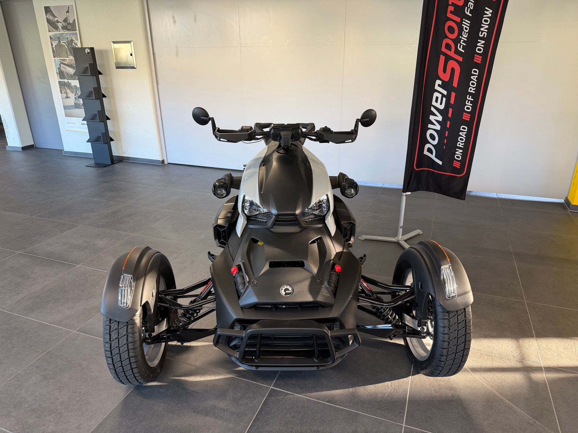 CAN-AM Ryker Ace 900 Rally-showroom-element-1