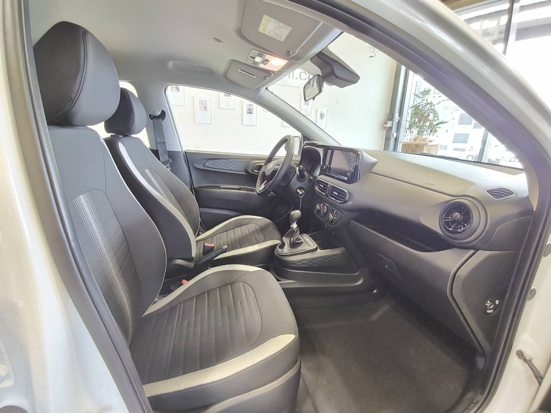 HYUNDAI i10 1.0 Origo-image-10