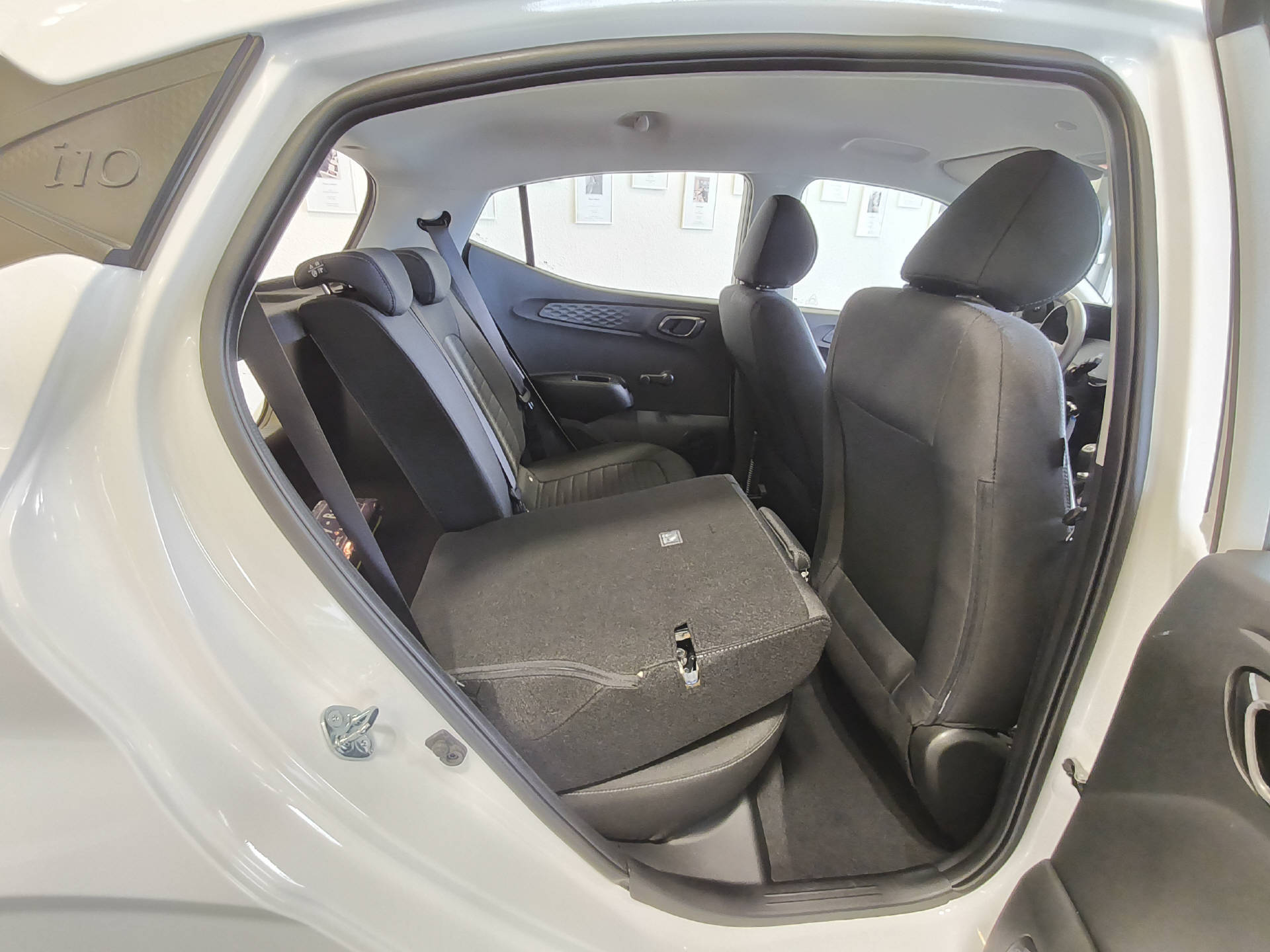 HYUNDAI i10 1.0 Origo-image-8