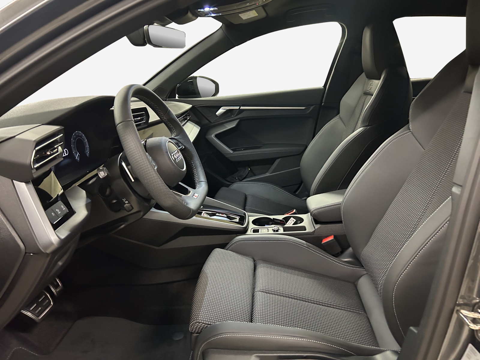 AUDI A3 Sportback TFSI e 200 kW S line Attraction S tronic-image-7