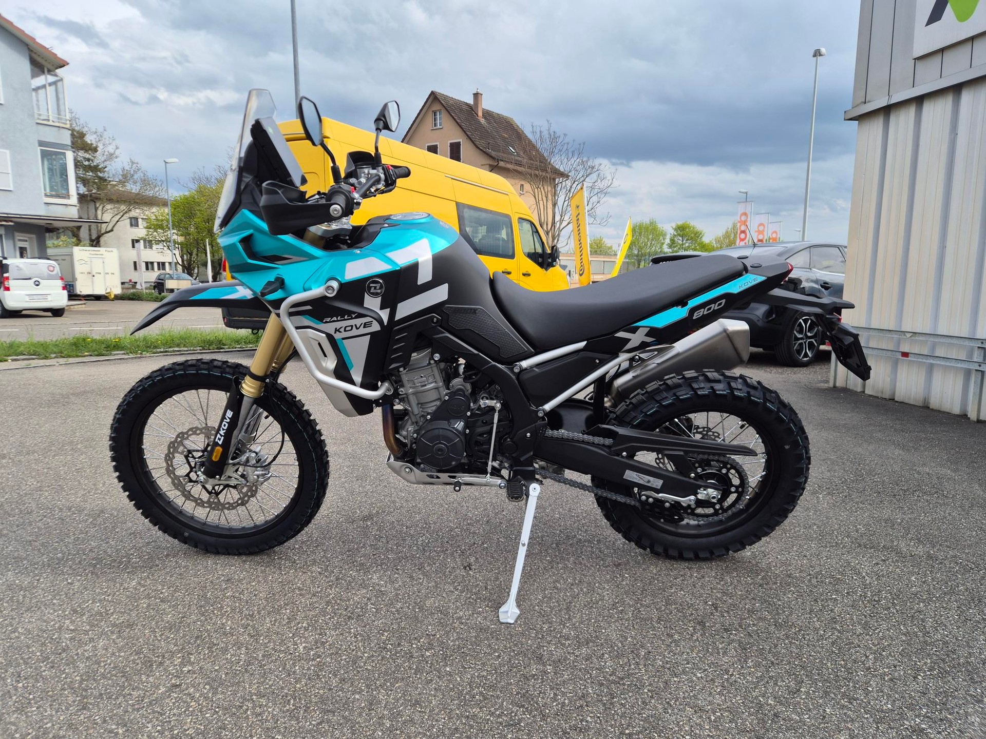 KOVE 800 X Rally-showroom-element-2