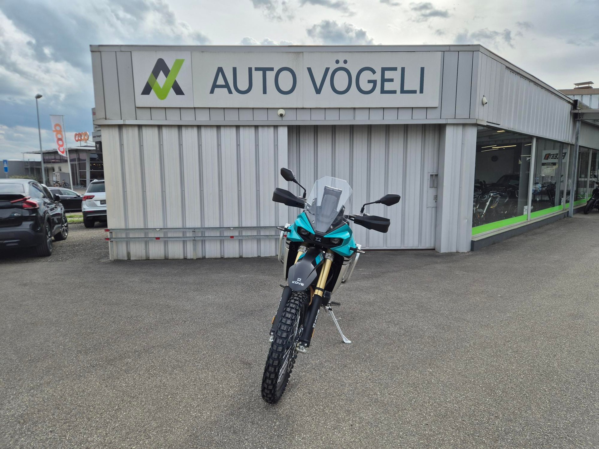 KOVE 800 X Rally-showroom-element-1