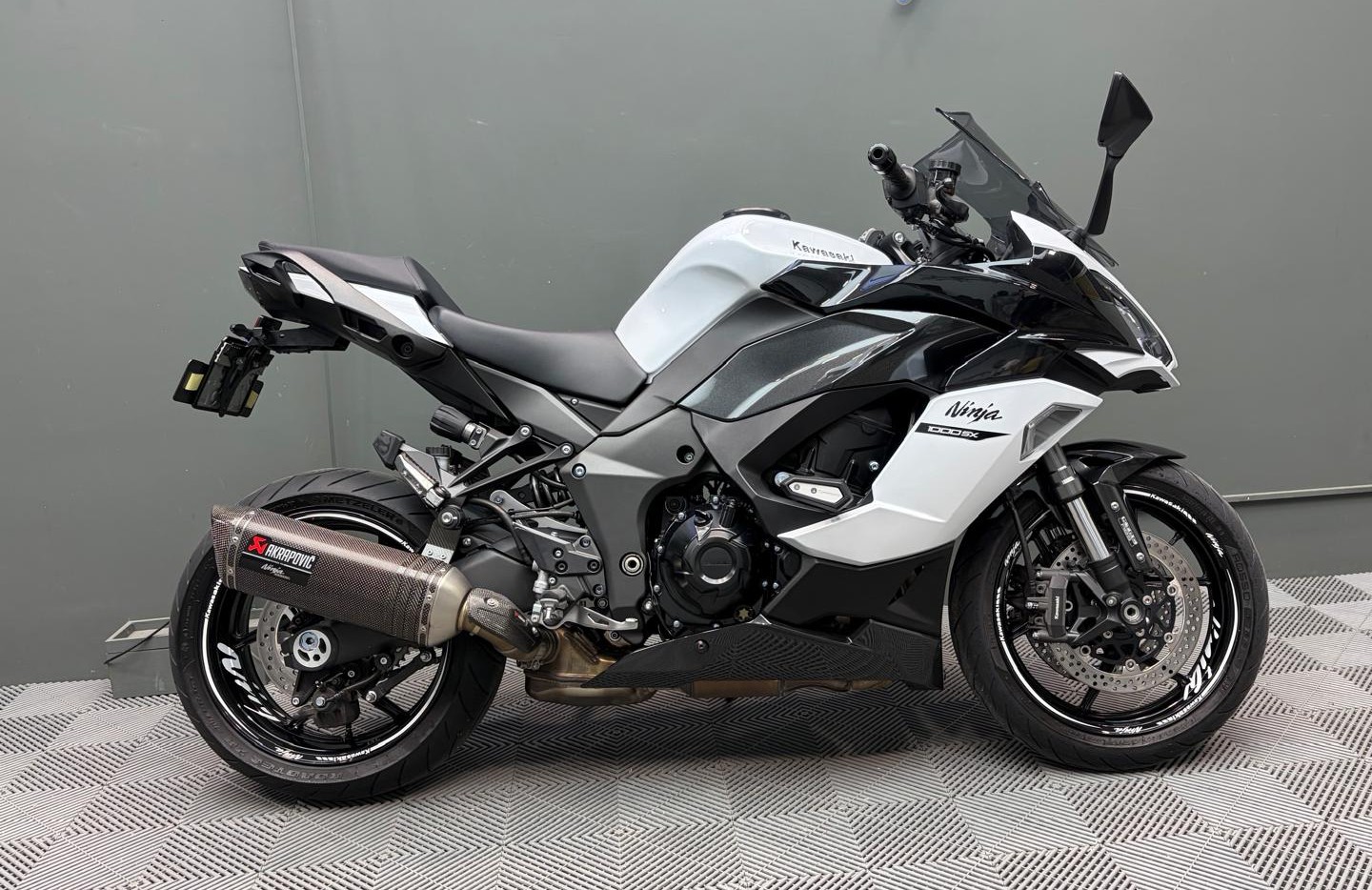 KAWASAKI Ninja 1000 SX SE Performance Tourer-image-3
