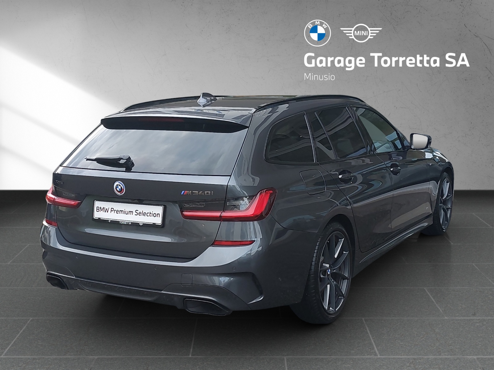 BMW M340i xDriveTouring Steptronic M Sport-image-4