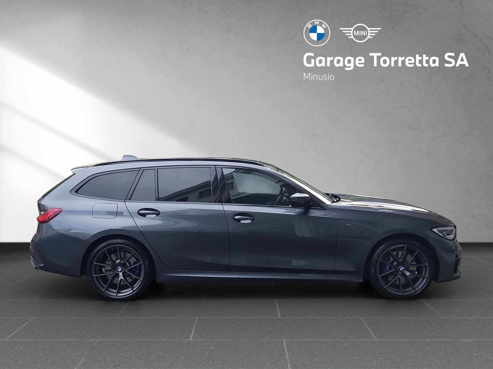 BMW M340i xDriveTouring Steptronic M Sport-image-5