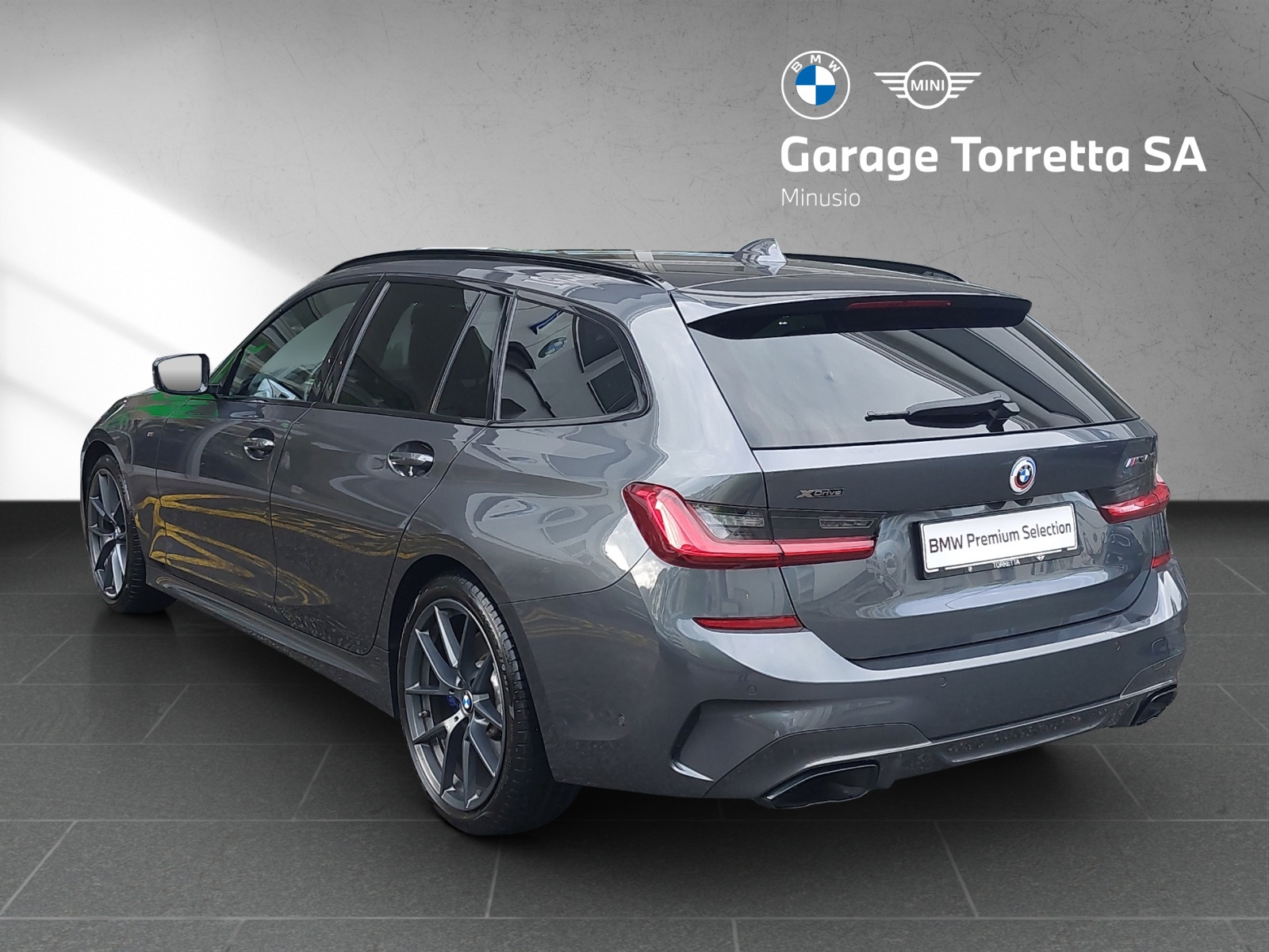 BMW M340i xDriveTouring Steptronic M Sport-image-2