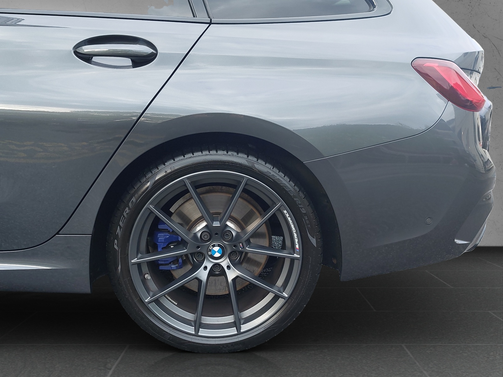 BMW M340i xDriveTouring Steptronic M Sport-image-11