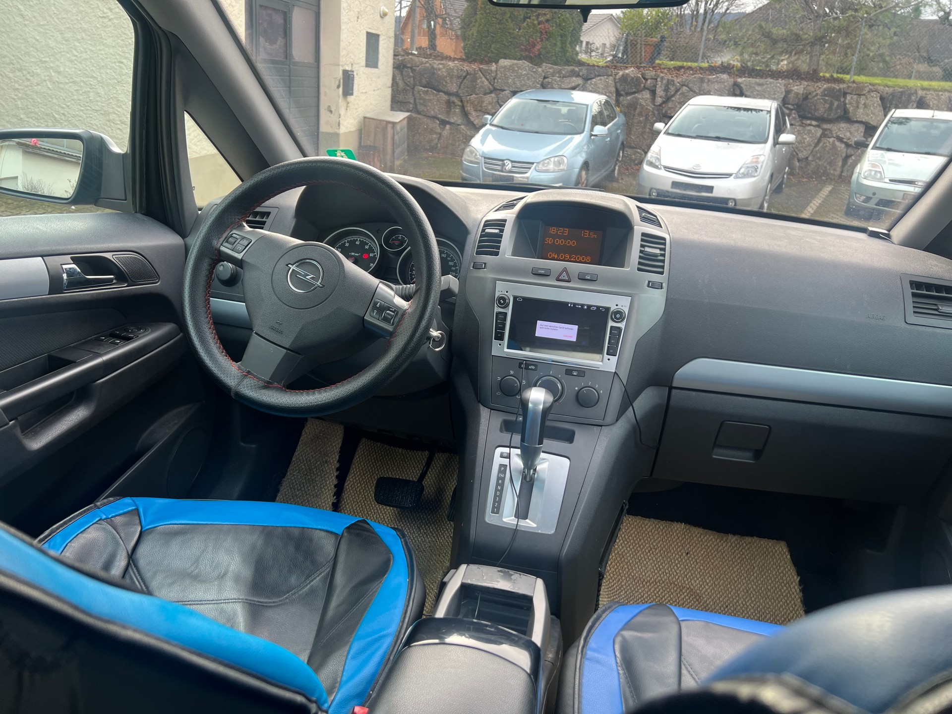 OPEL Zafira 2.2i 16V Cosmo-image-4