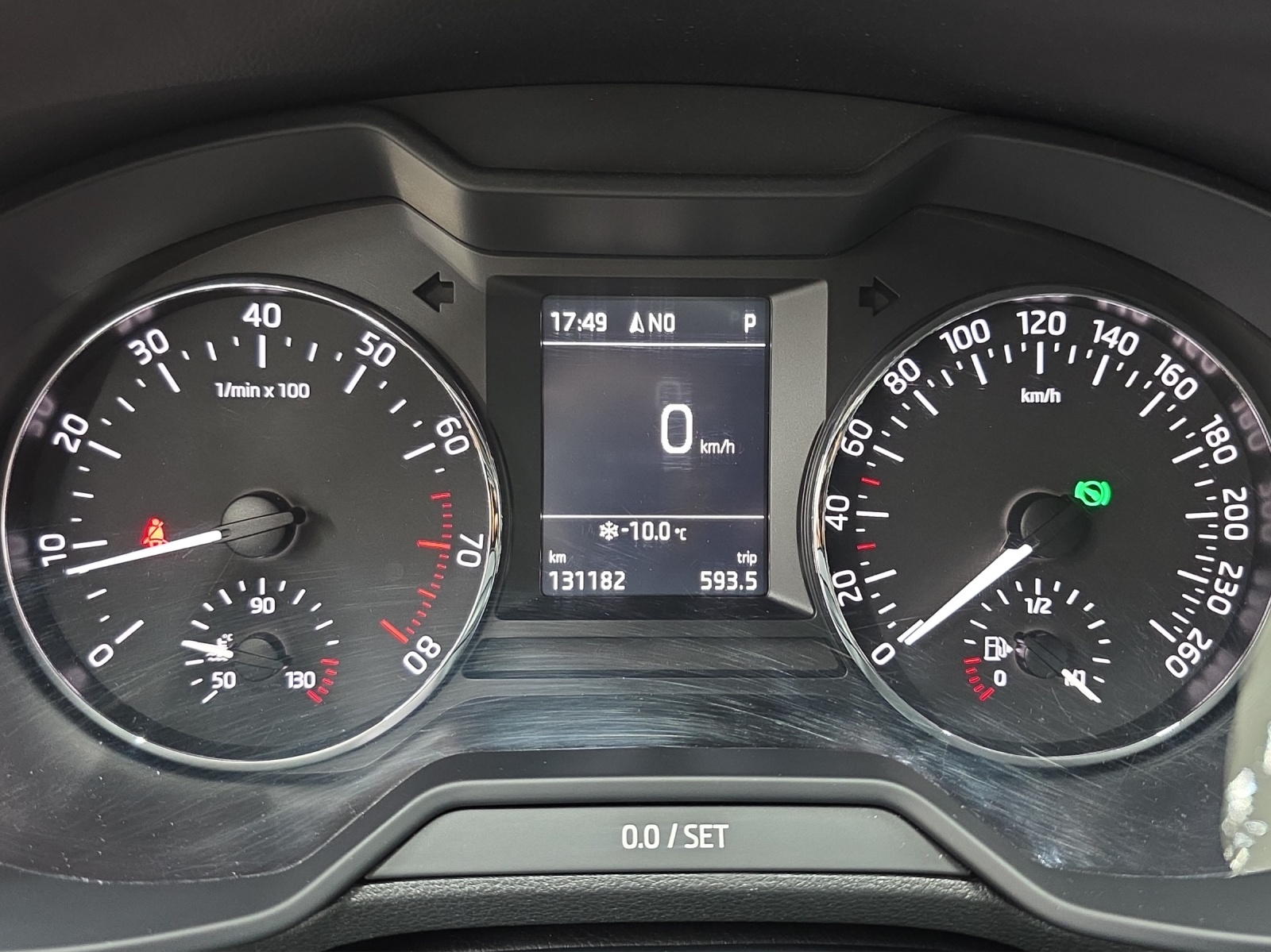 SKODA Octavia Combi 1.8 TSI Ambition 4x4 DSG-image-6