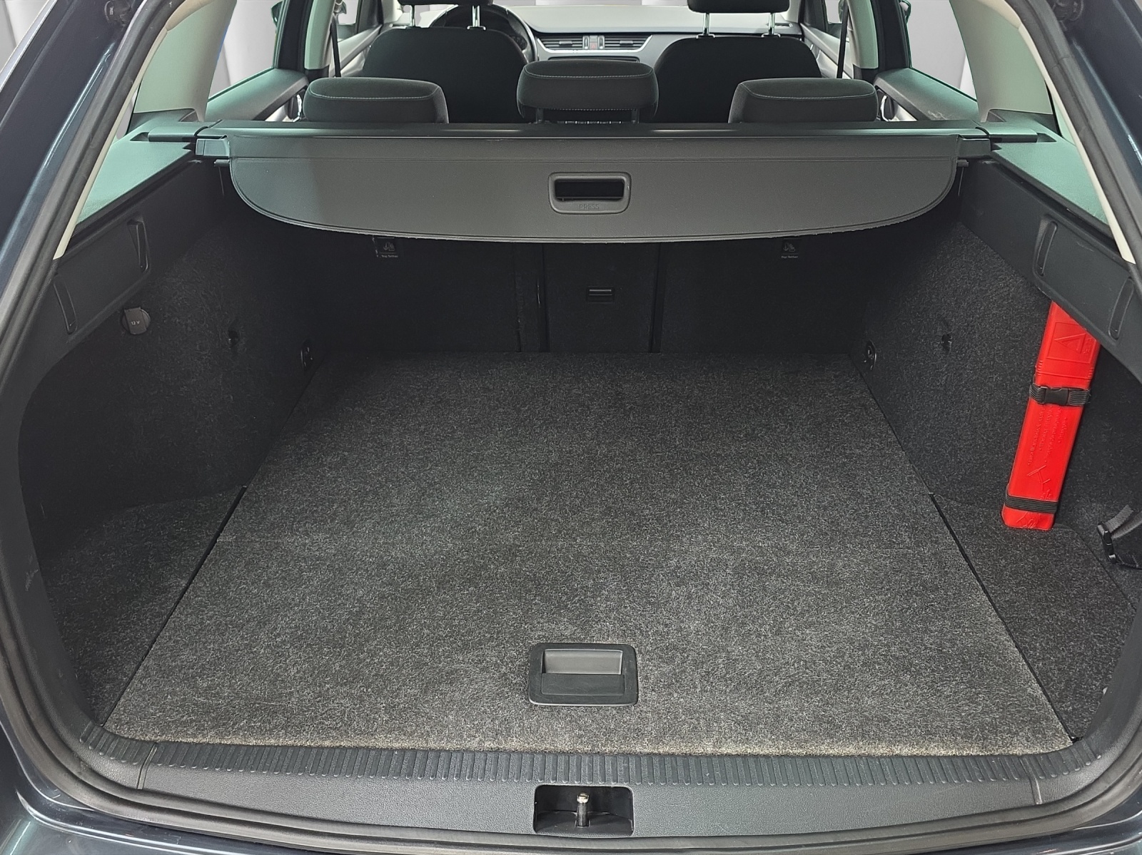 SKODA Octavia Combi 1.8 TSI Ambition 4x4 DSG-image-13