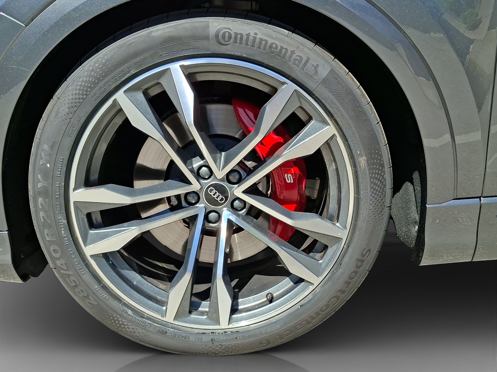 AUDI SQ8 TFSI quattro tiptronic-image-13