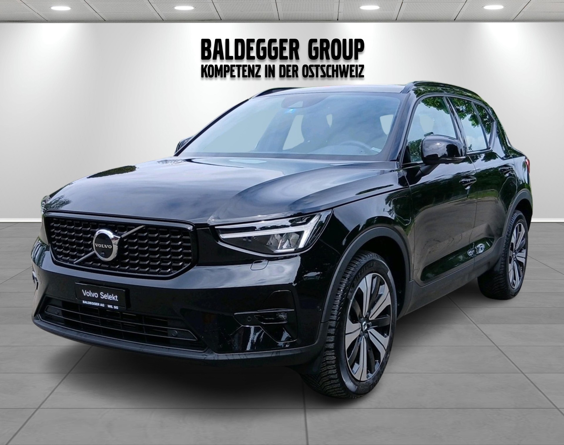 VOLVO XC40 1.5 T5 PiH Ultimate Dark-image-0
