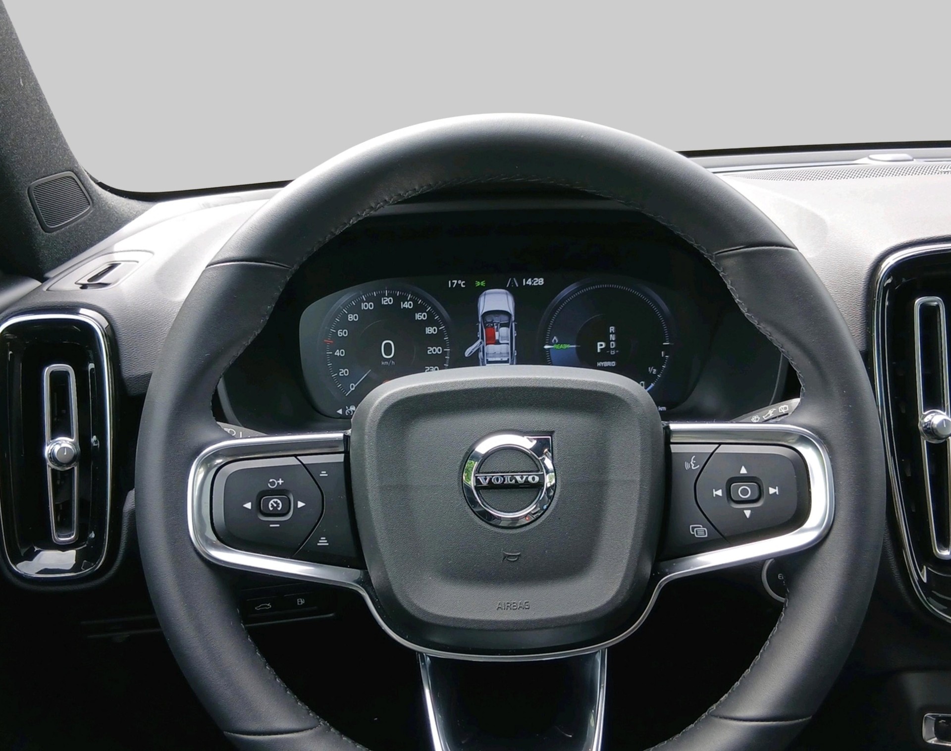 VOLVO XC40 1.5 T5 PiH Ultimate Dark-image-11