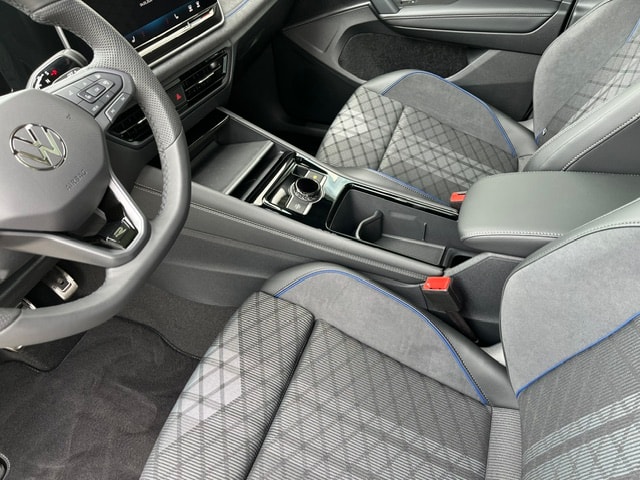 VW Tiguan 2.0 TDI SCR R-Line 4Motion DSG-image-21