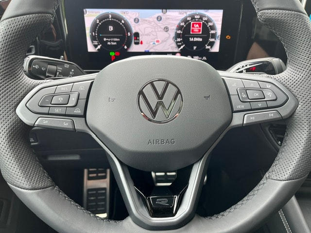 VW Tiguan 2.0 TDI SCR R-Line 4Motion DSG-image-8
