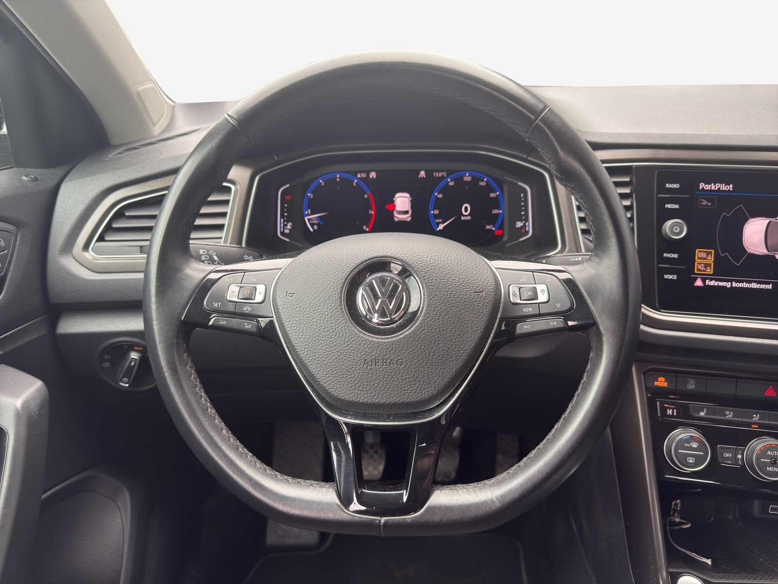 VW T-Roc 1.5 TSI EVO Advance-image-9