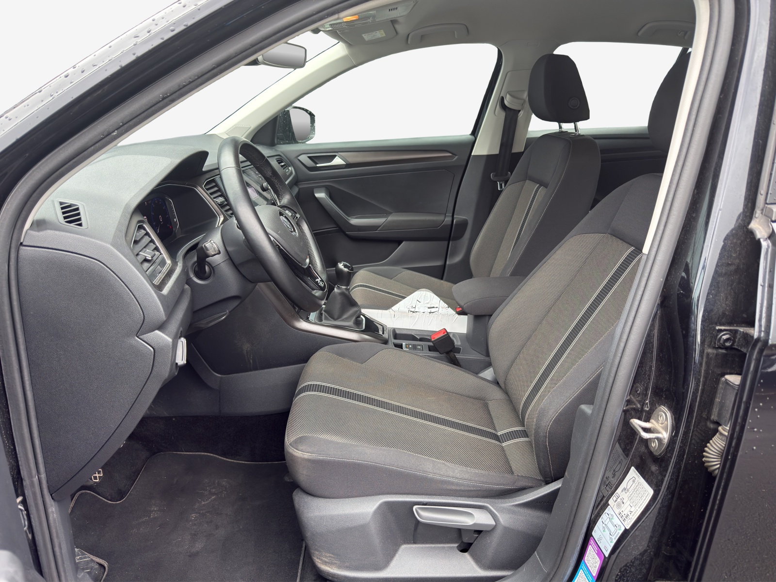 VW T-Roc 1.5 TSI EVO Advance-image-7