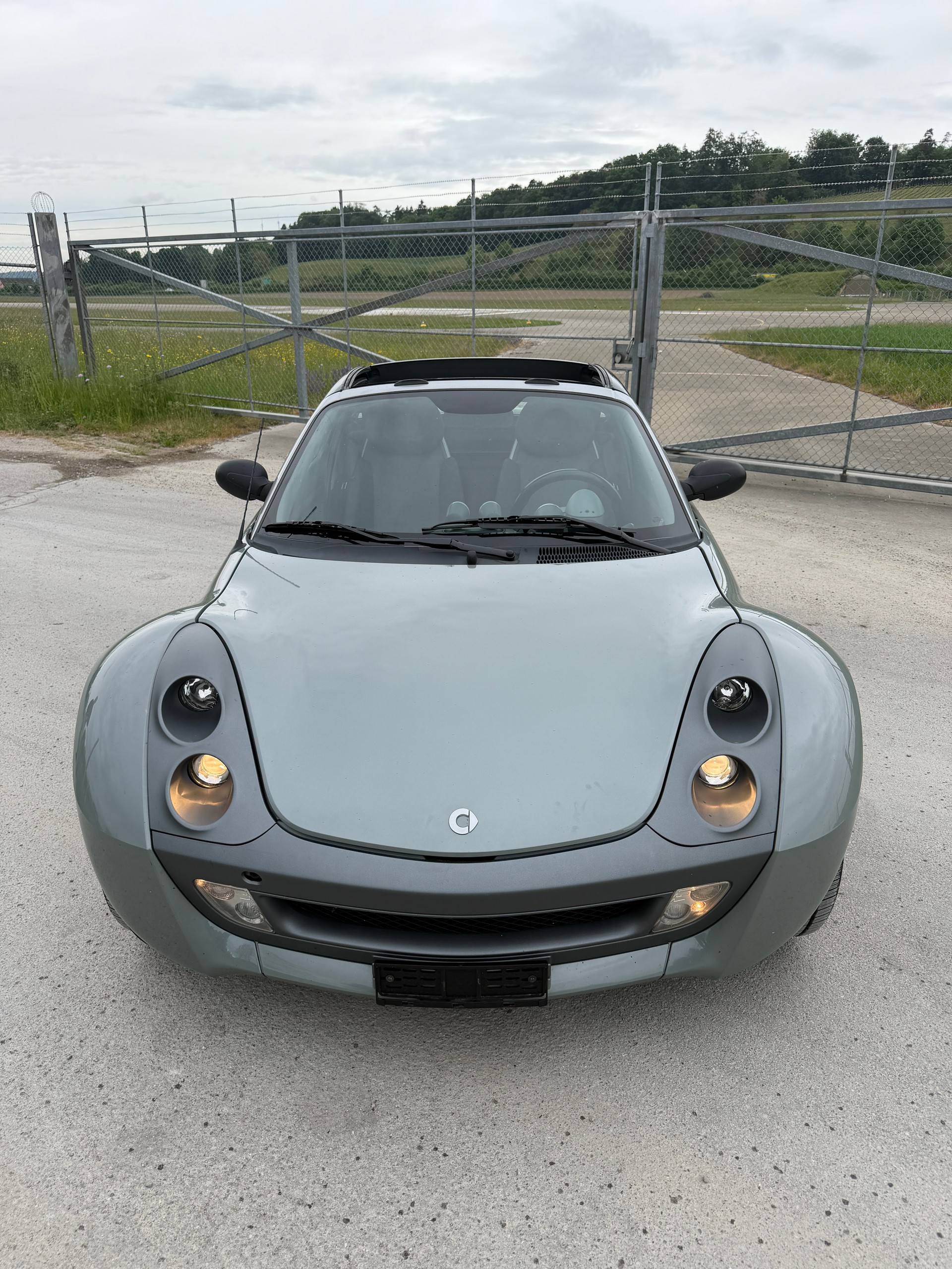 SMART roadster-image-1