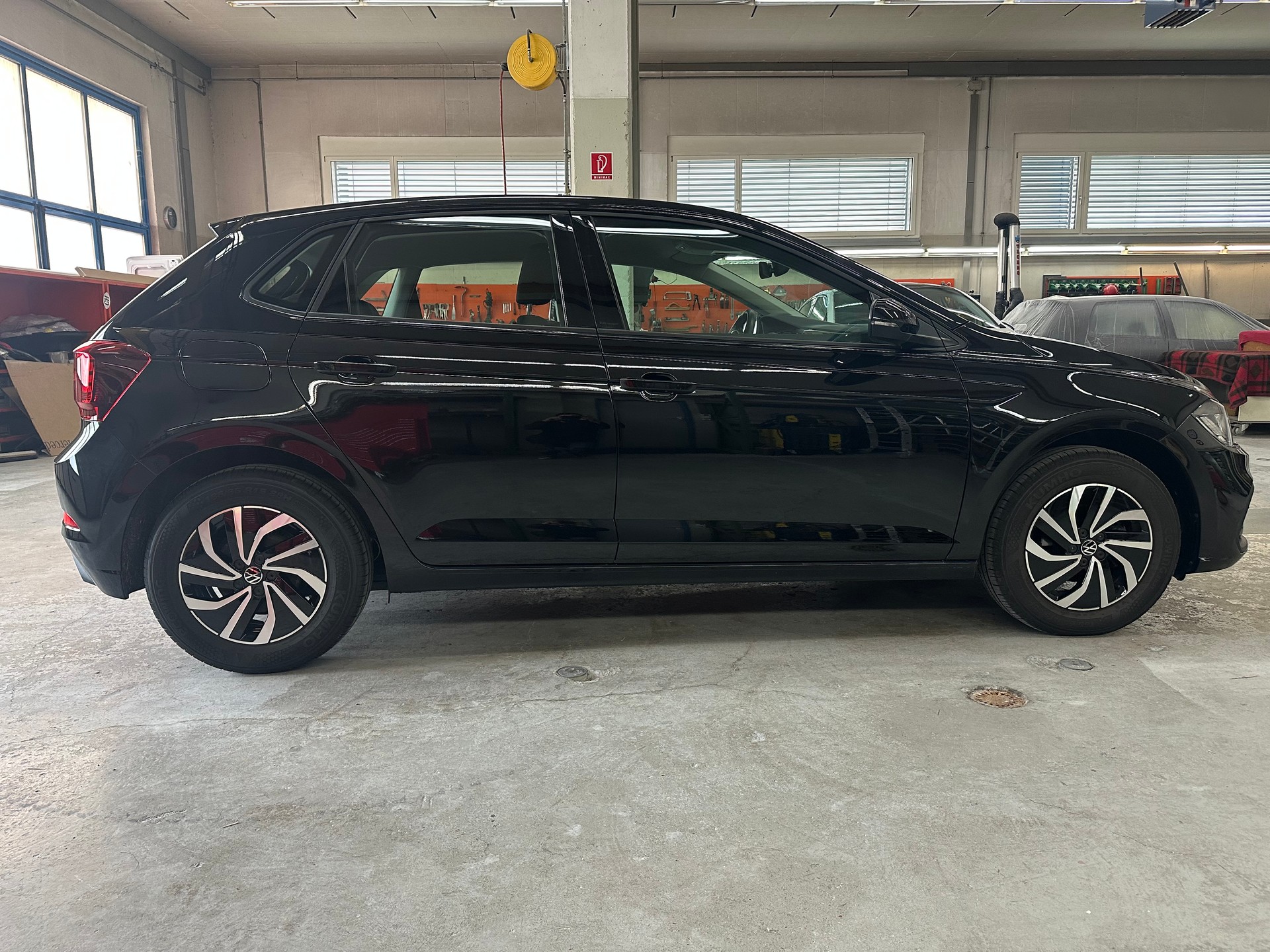VW Polo 1.0 TSI Life-image-4