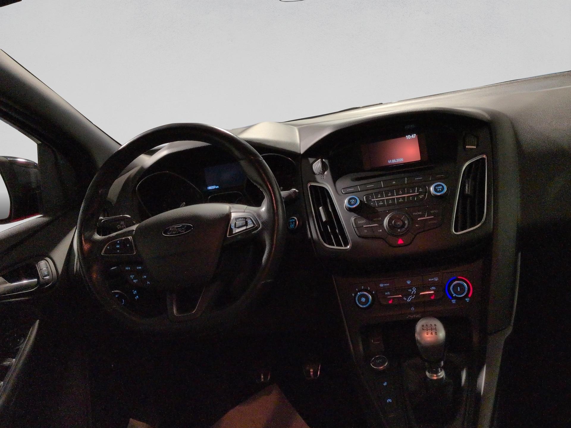 FORD Focus 1.0 SCTi ST Line-image-13