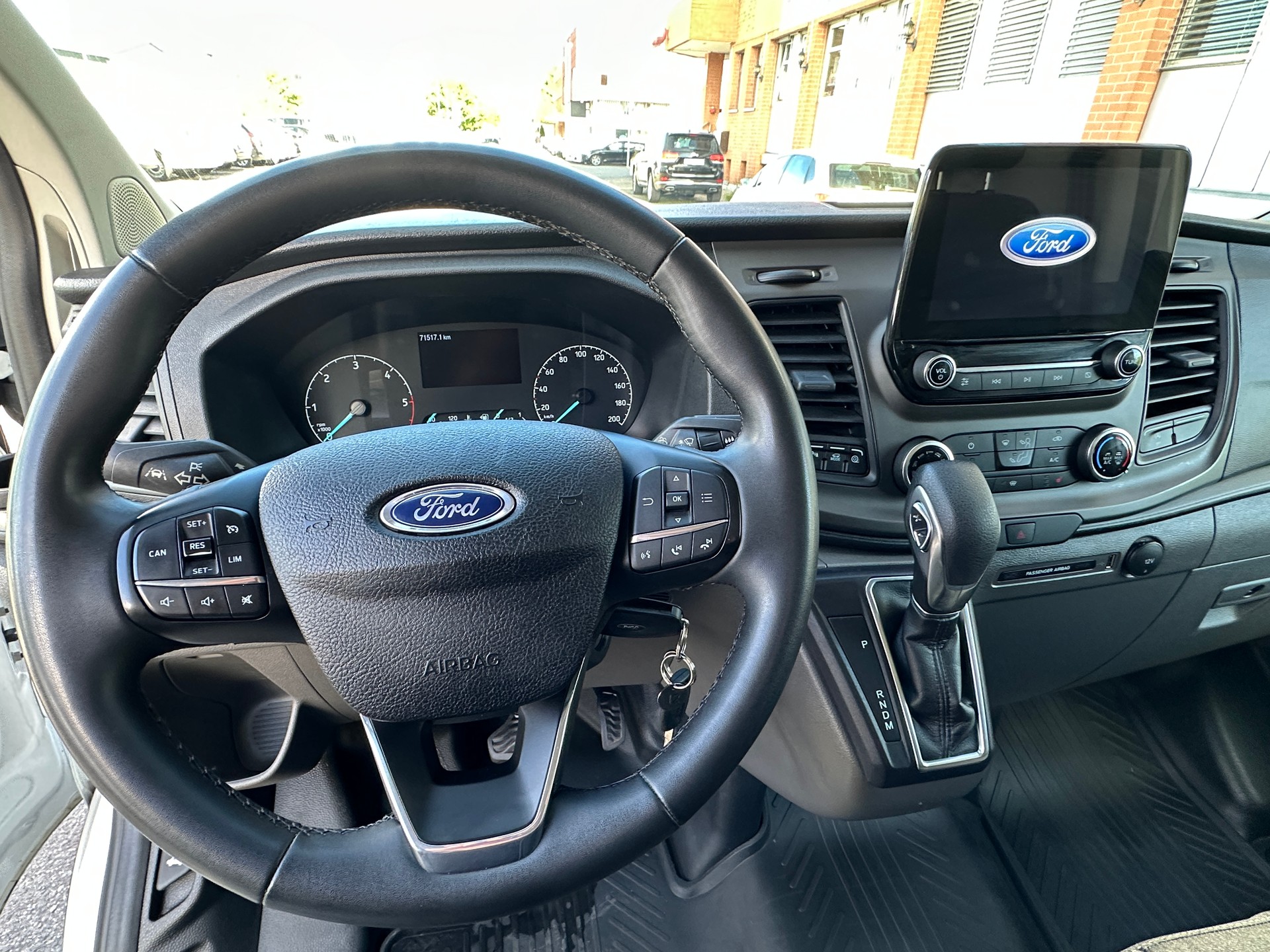 FORD Transit Custom Van 300 L2H1 Trend A-image-7