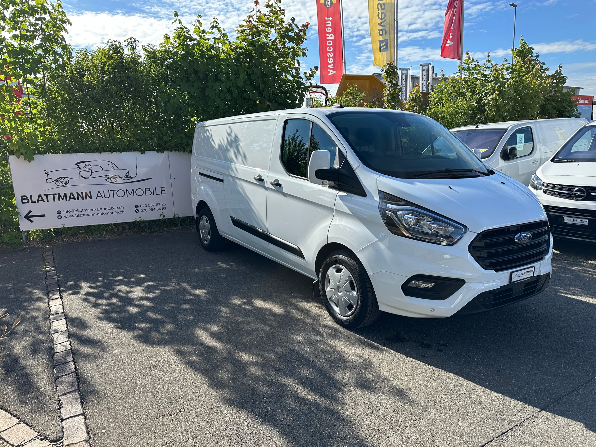 FORD Transit Custom Van 300 L2H1 Trend A-image-1