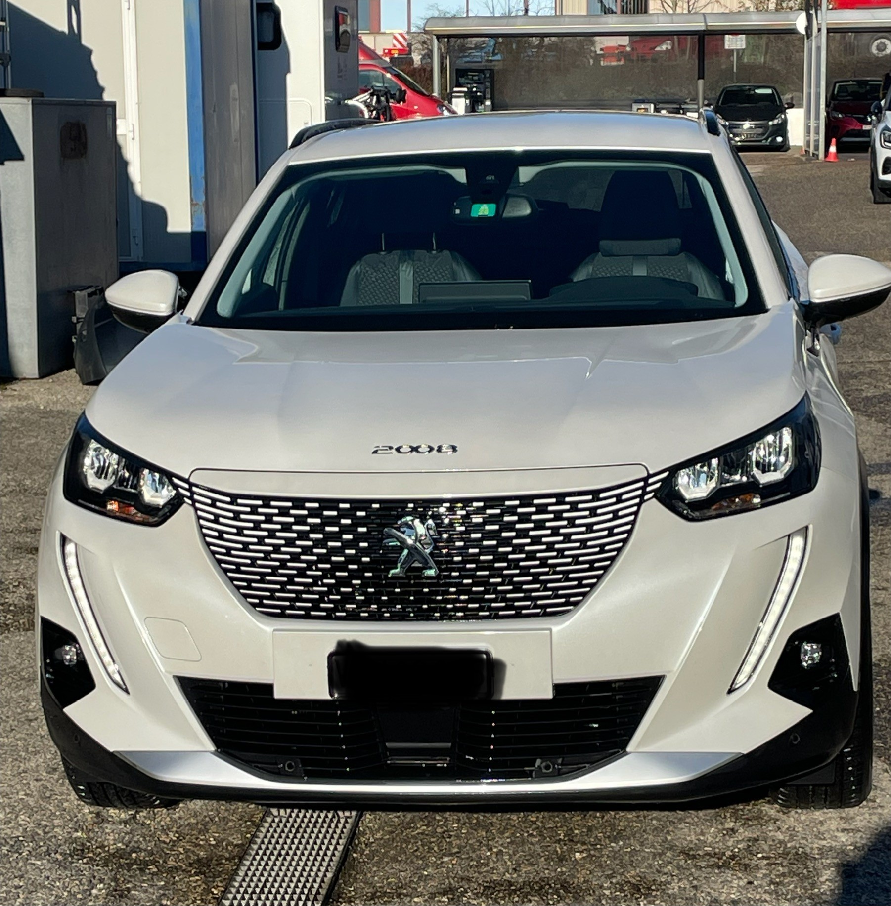 PEUGEOT e-Active-image-0