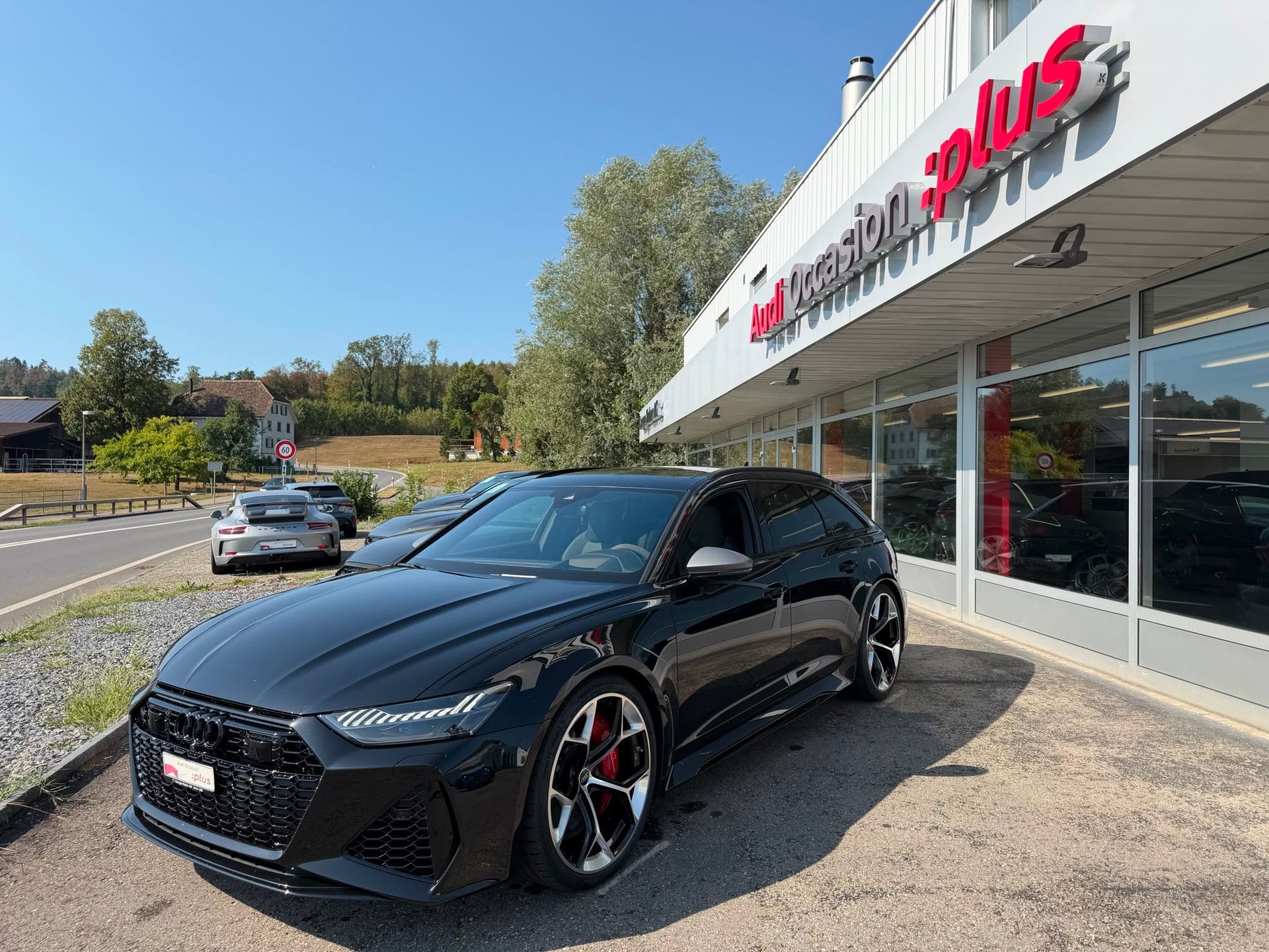 AUDI RS6 Avant 4.0 TFSI V8 Performance quattro-image-6