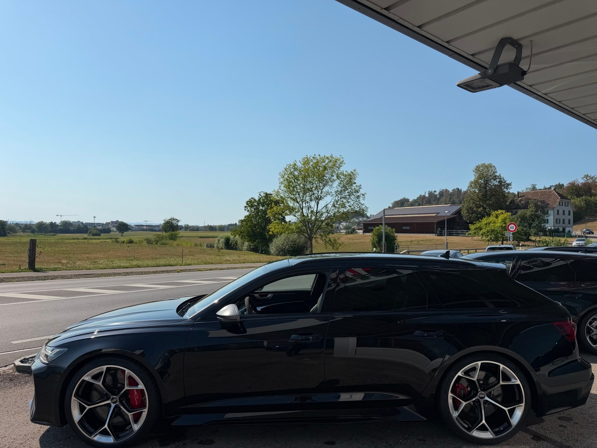 AUDI RS6 Avant 4.0 TFSI V8 Performance quattro-image-4