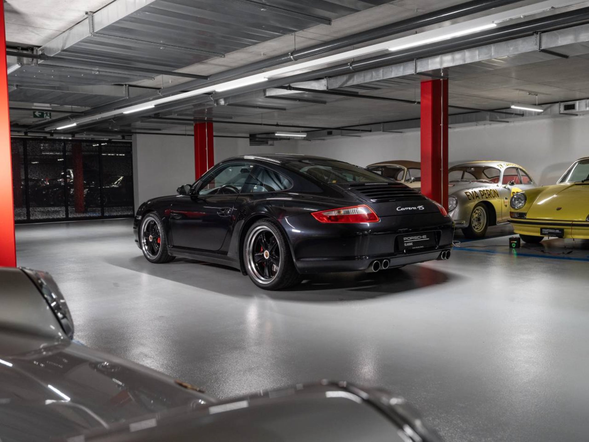 PORSCHE 911 Carrera 4S Coupé-image-2