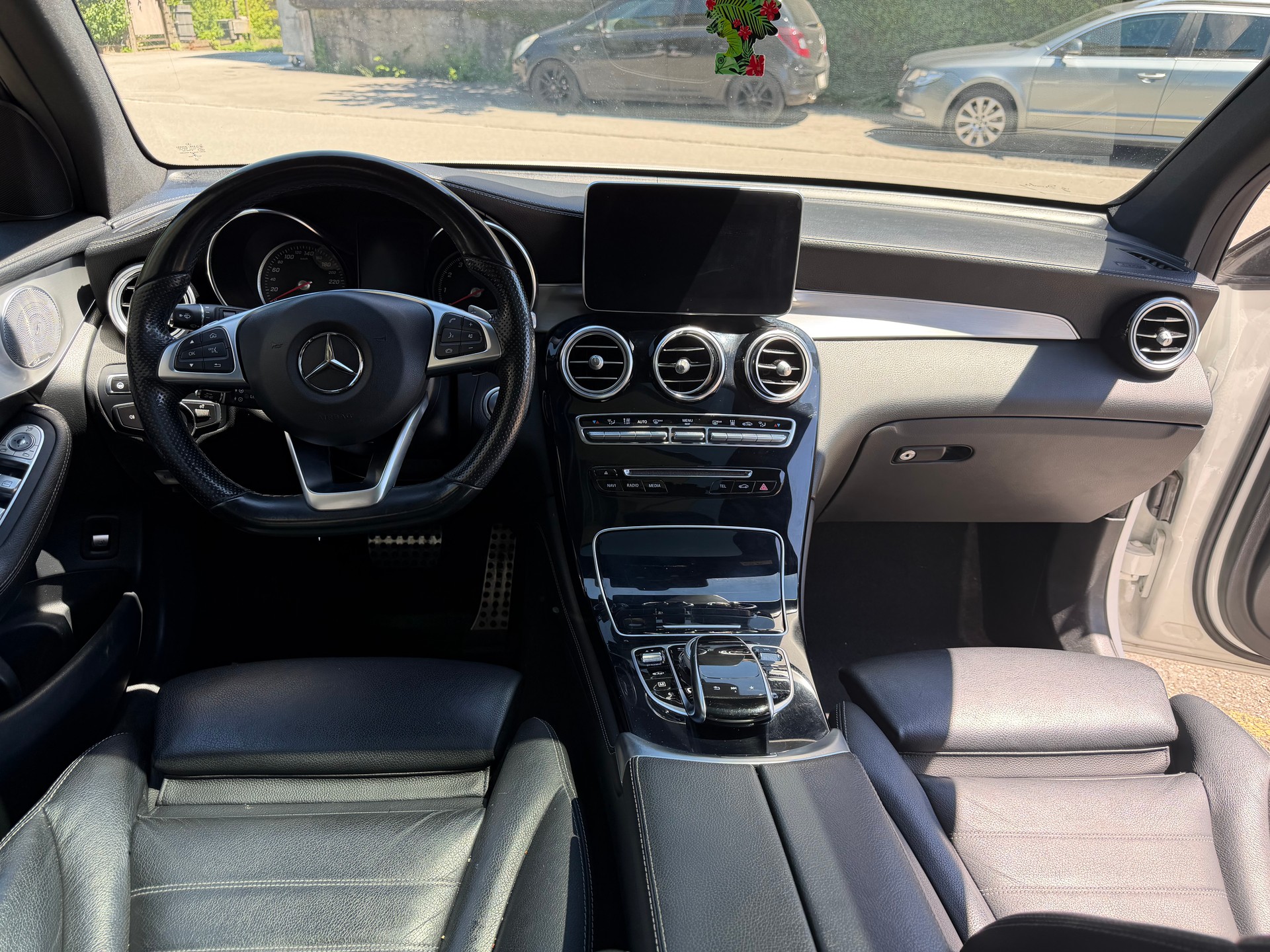 MERCEDES-BENZ GLC 350 e Exclusive 4Matic 7G-Tronic-image-10