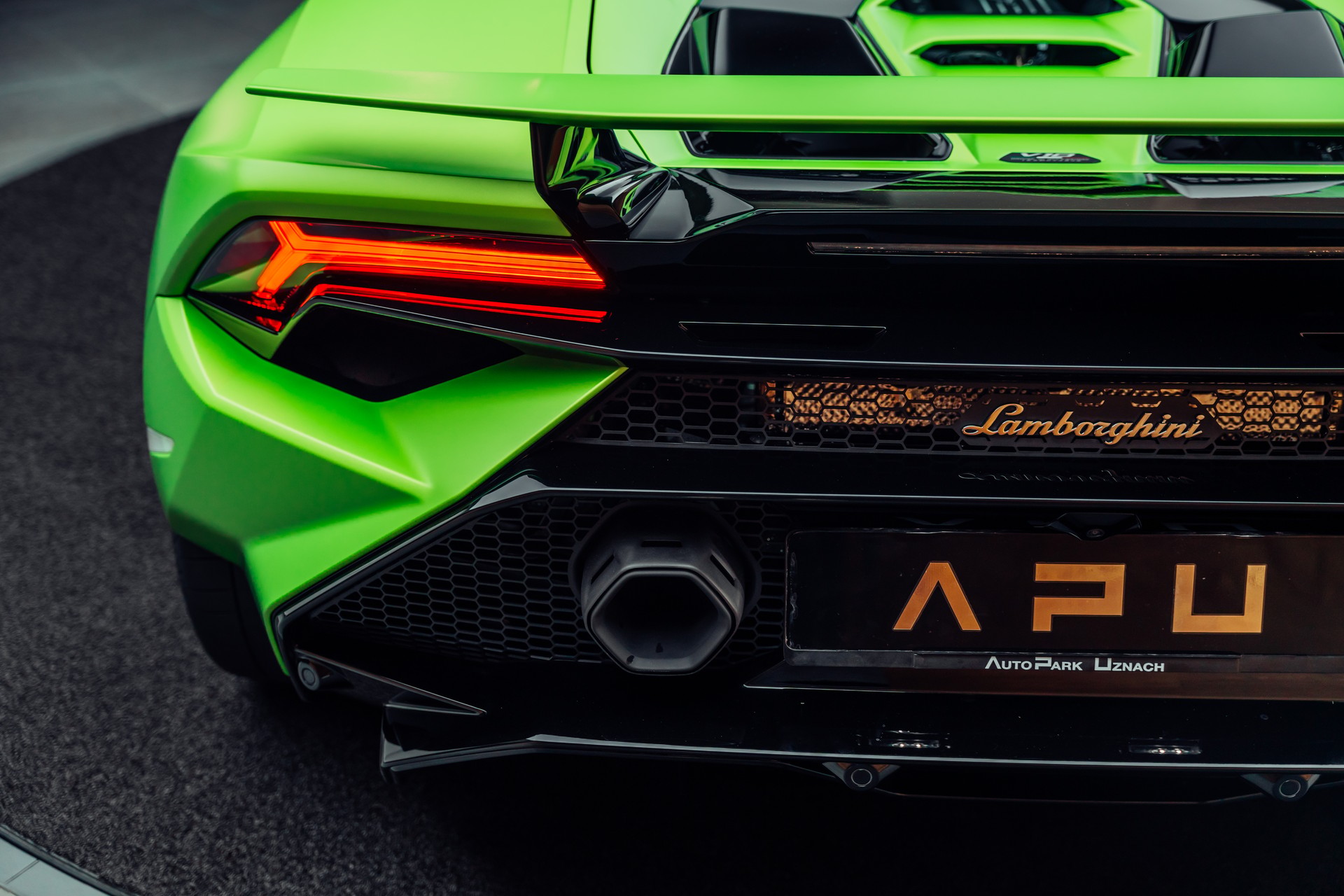 LAMBORGHINI Huracan Tecnica Verde Alceo-image-23
