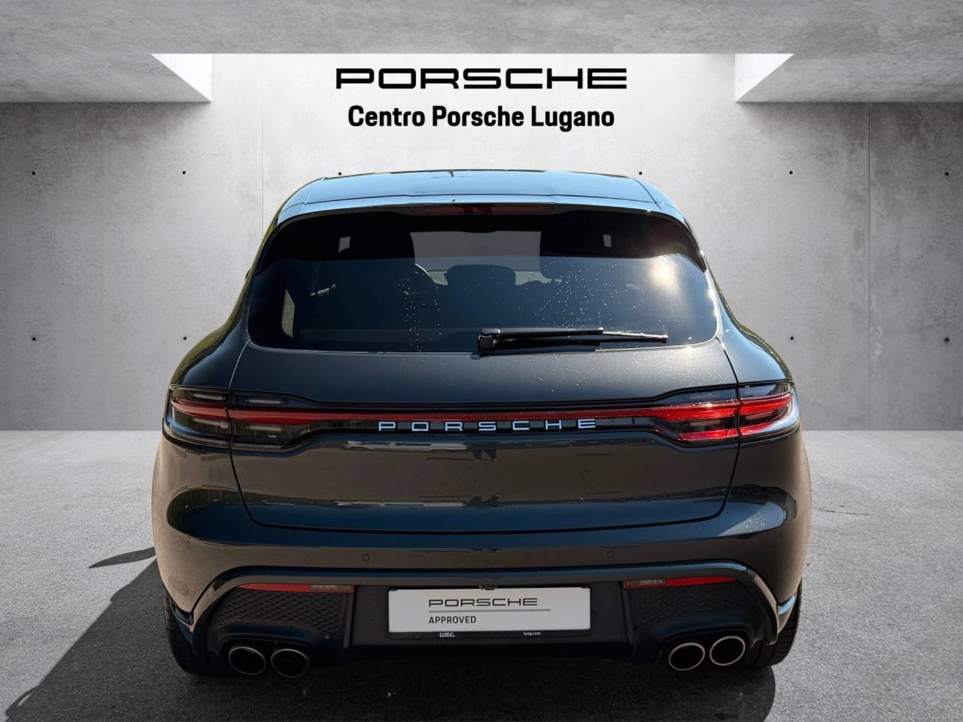 PORSCHE Macan S-image-10