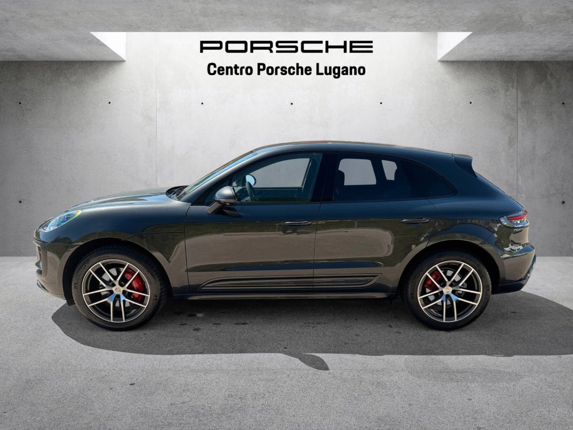 PORSCHE Macan S-showroom-element-1