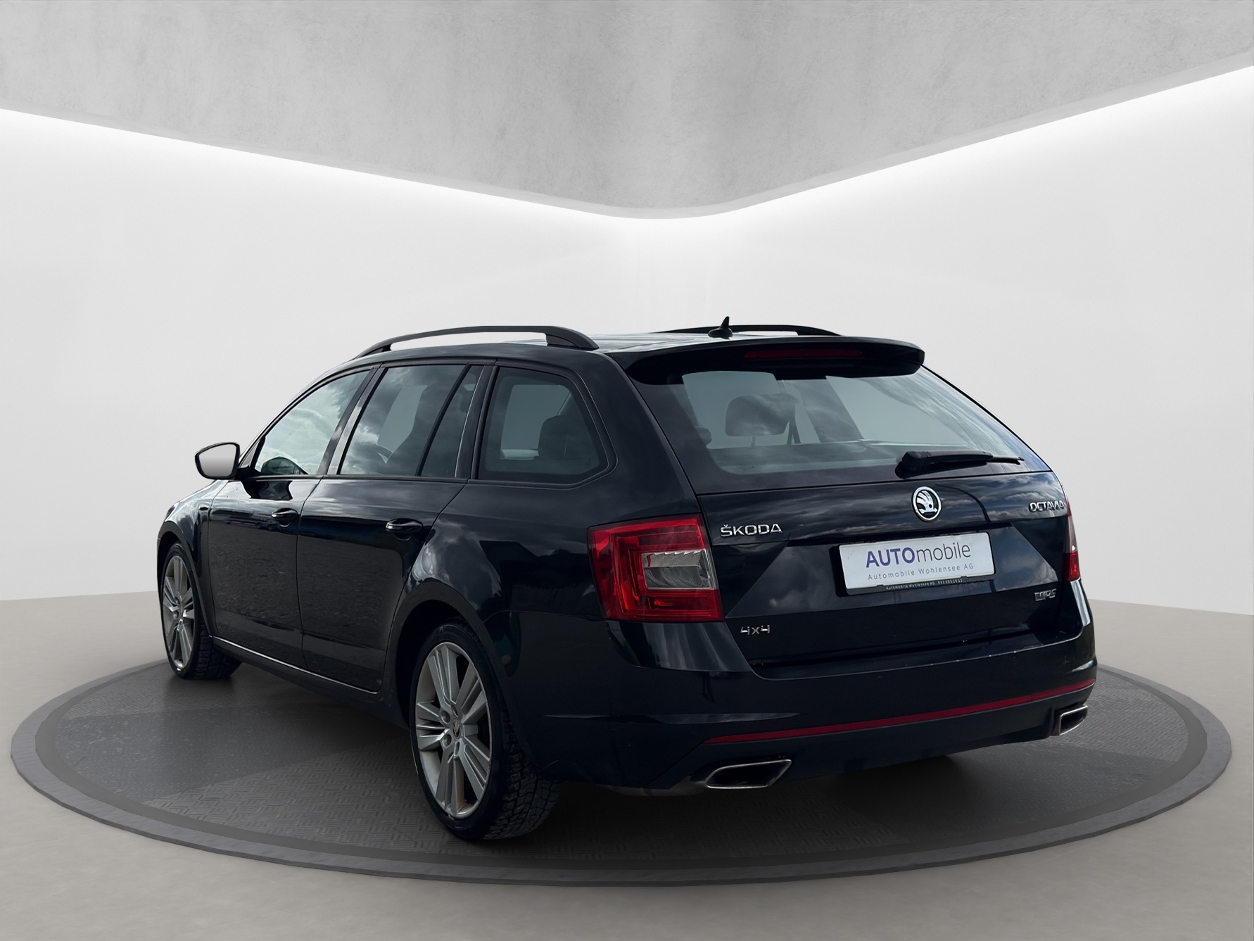 SKODA Octavia Combi 2.0 TDI RS 4x4 DSG-image-6