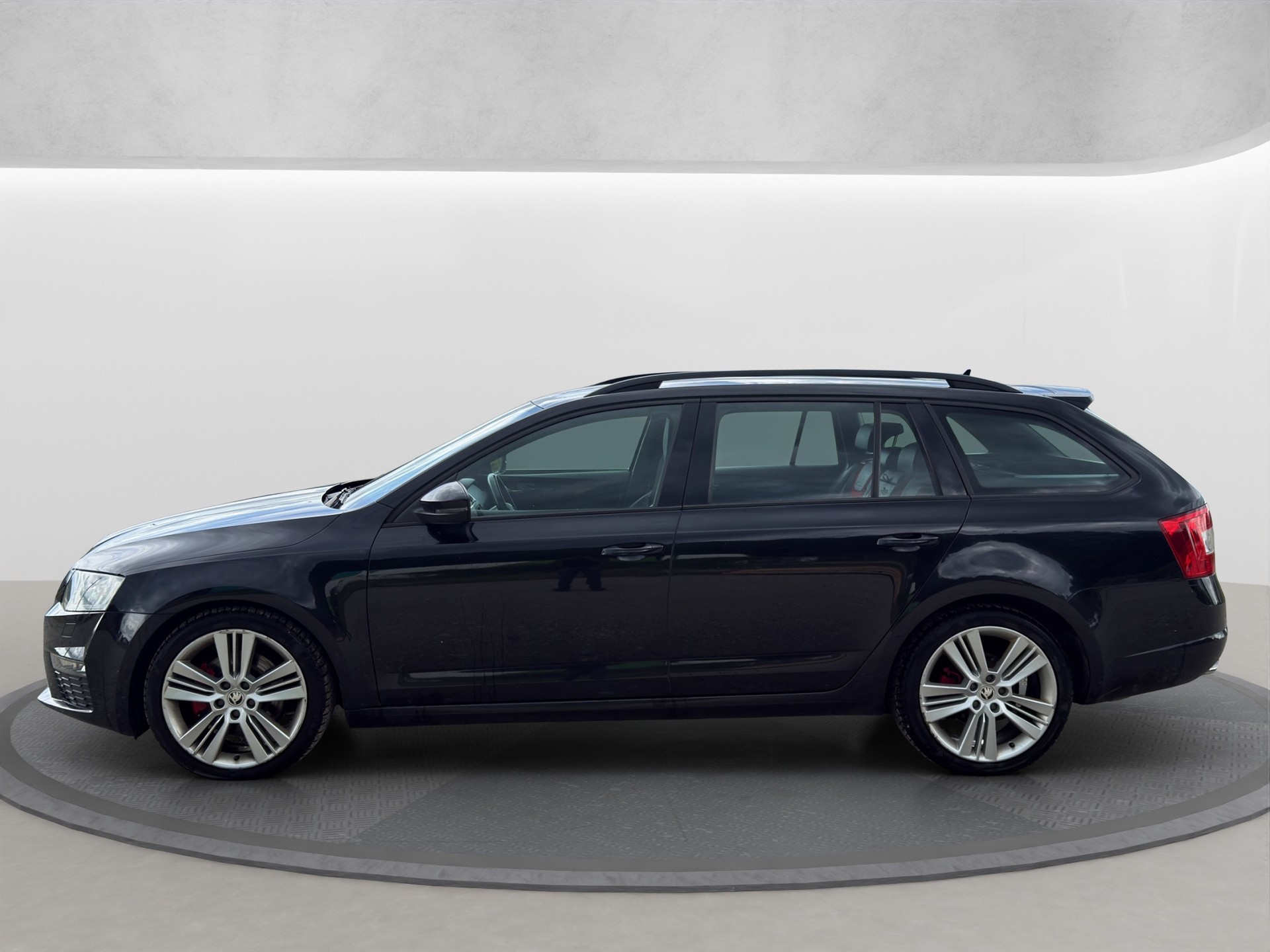 SKODA Octavia Combi 2.0 TDI RS 4x4 DSG-image-0