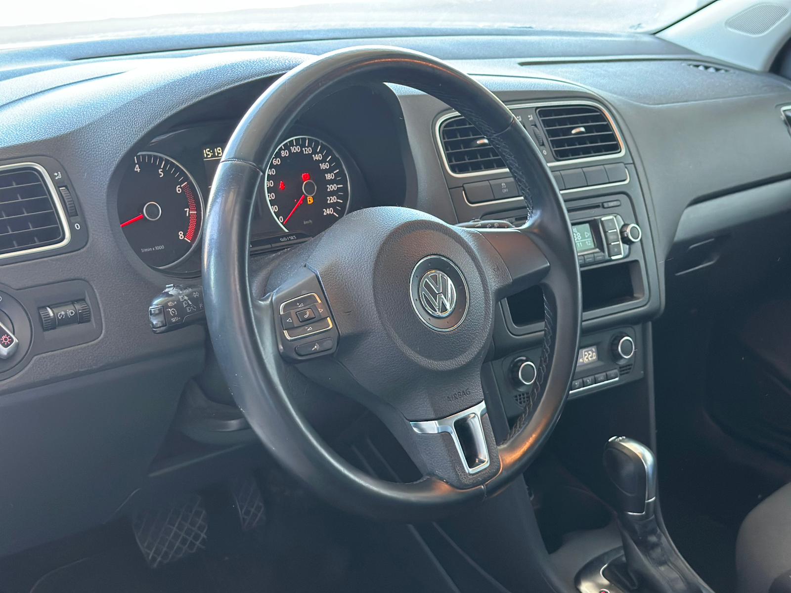 VW Polo 1.2 TSI Comfortline DSG-image-4