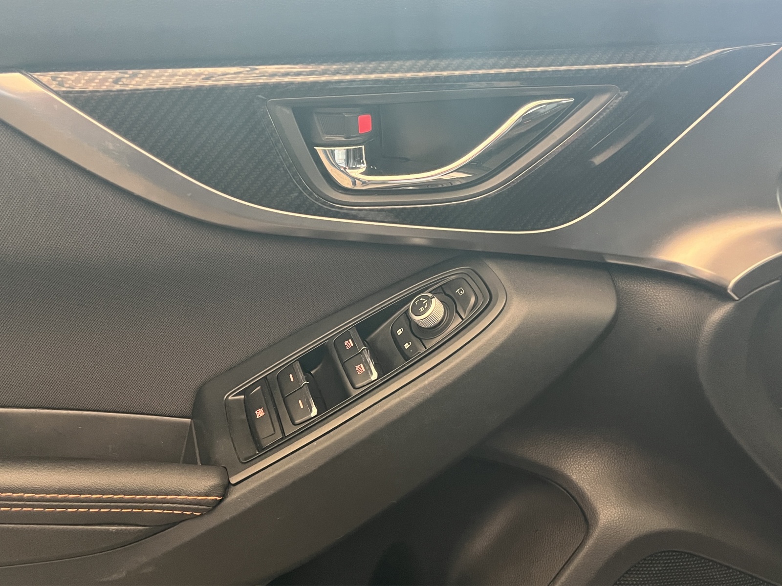 SUBARU XV 2.0i e-Boxer Swiss Plus-image-14