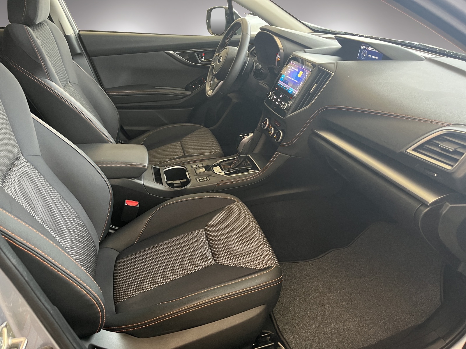 SUBARU XV 2.0i e-Boxer Swiss Plus-image-10