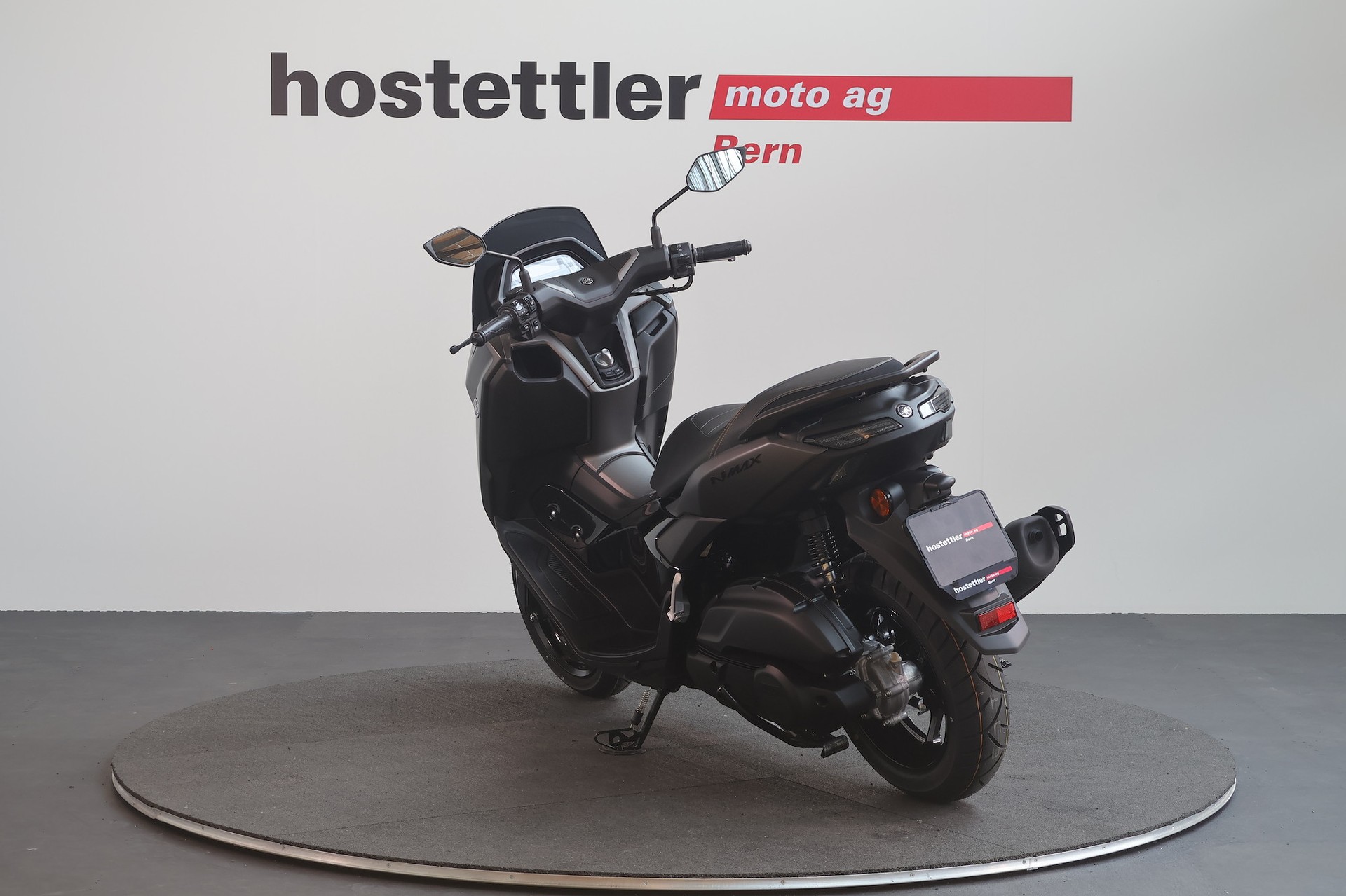 YAMAHA NMAX 125 Tech MAX-showroom-element-3