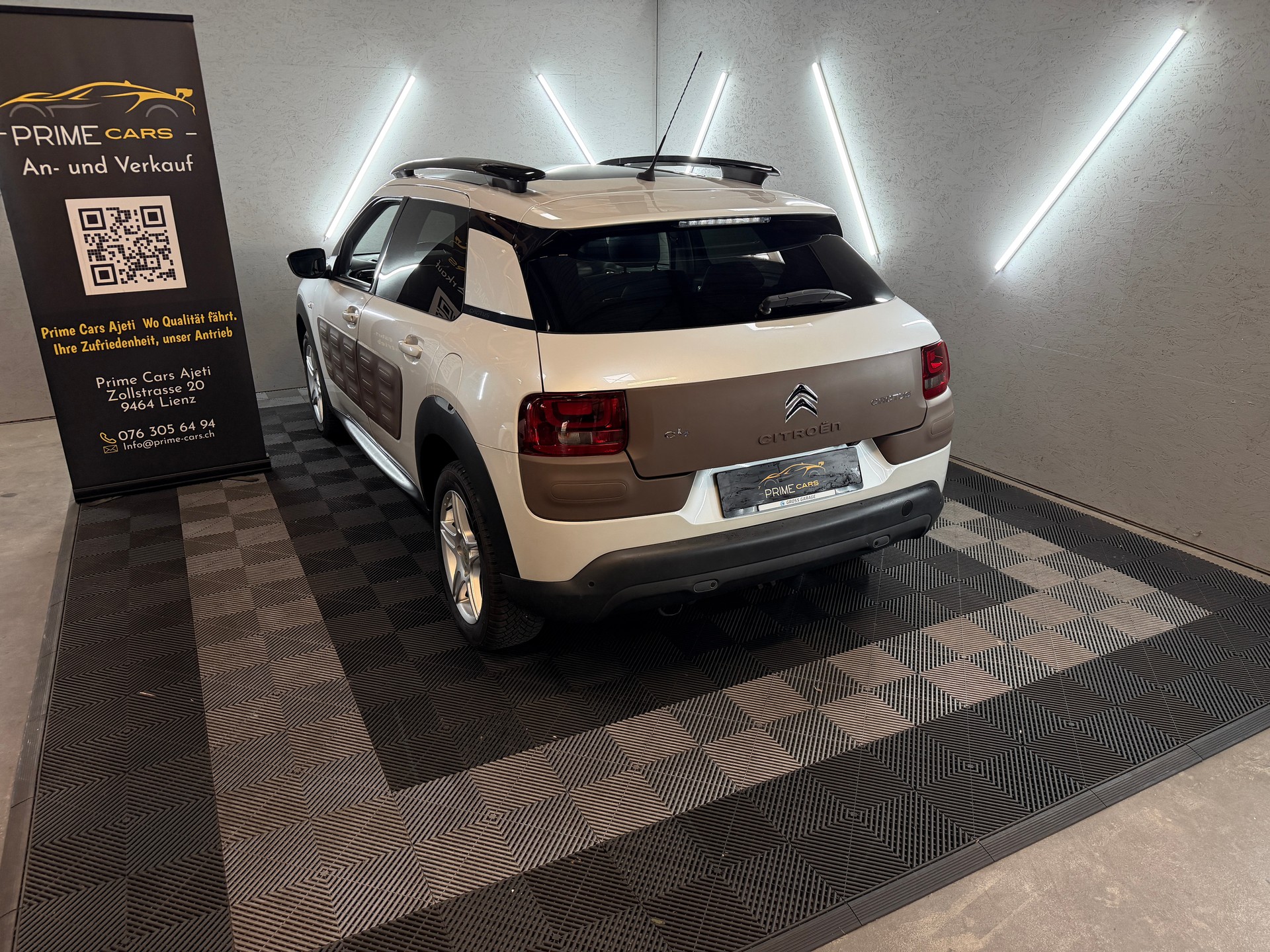CITROEN C4 Cactus 1.6 e-HDi Shine Edition ETG6-image-4