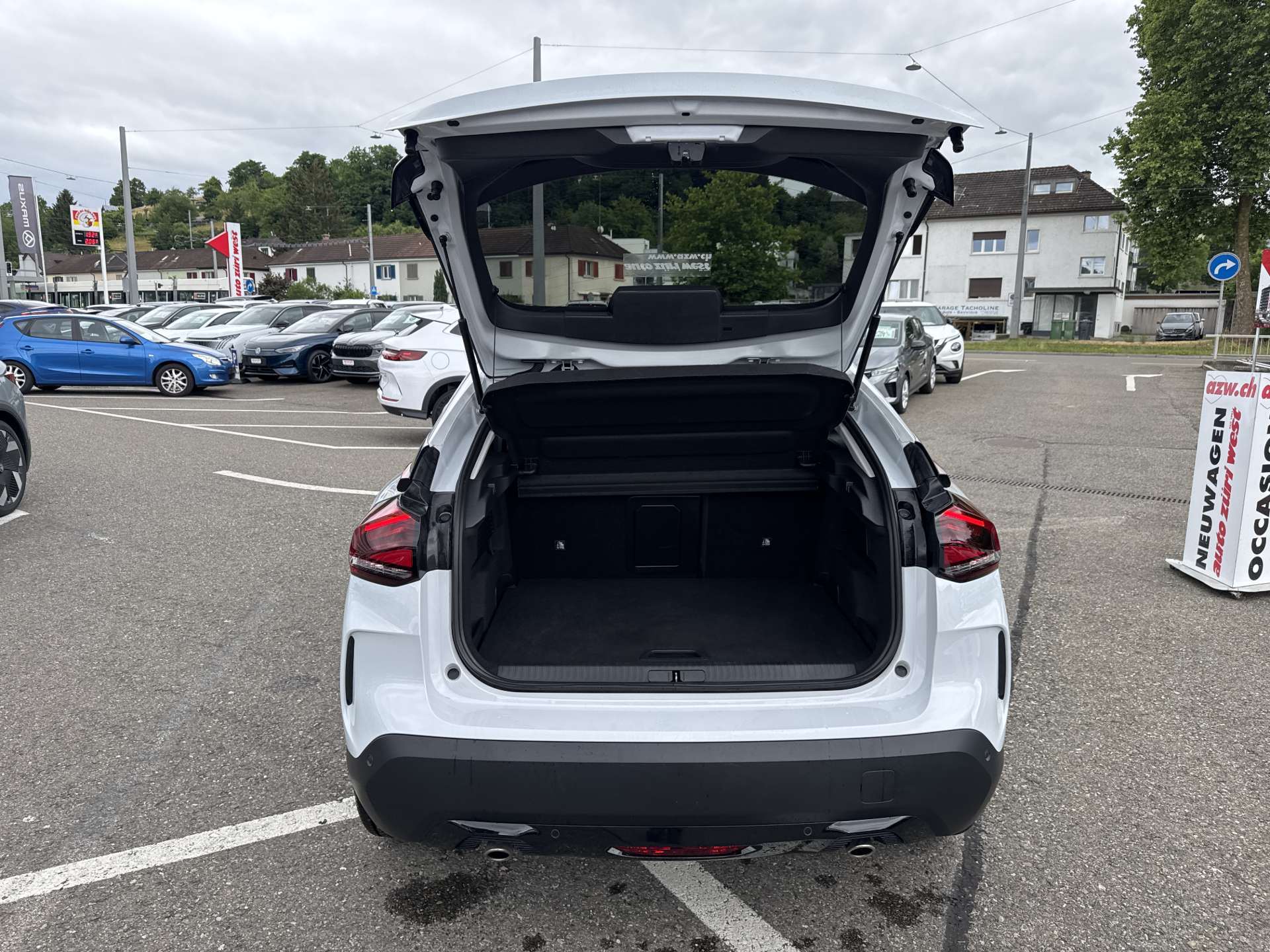 CITROEN C4 1.2 PureTech 130 Shine EAT8-Automat-image-7
