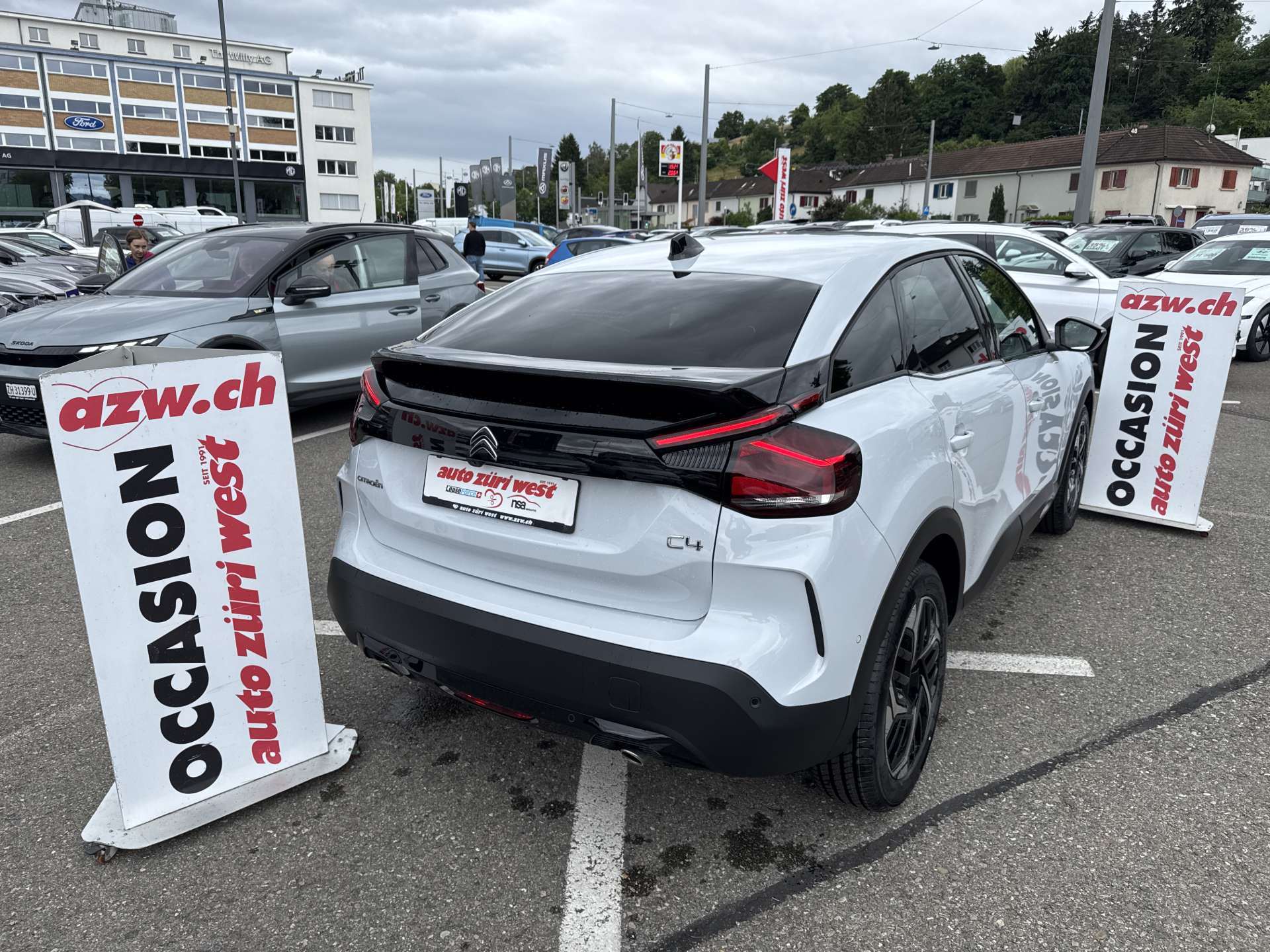 CITROEN C4 1.2 PureTech 130 Shine EAT8-Automat-image-2